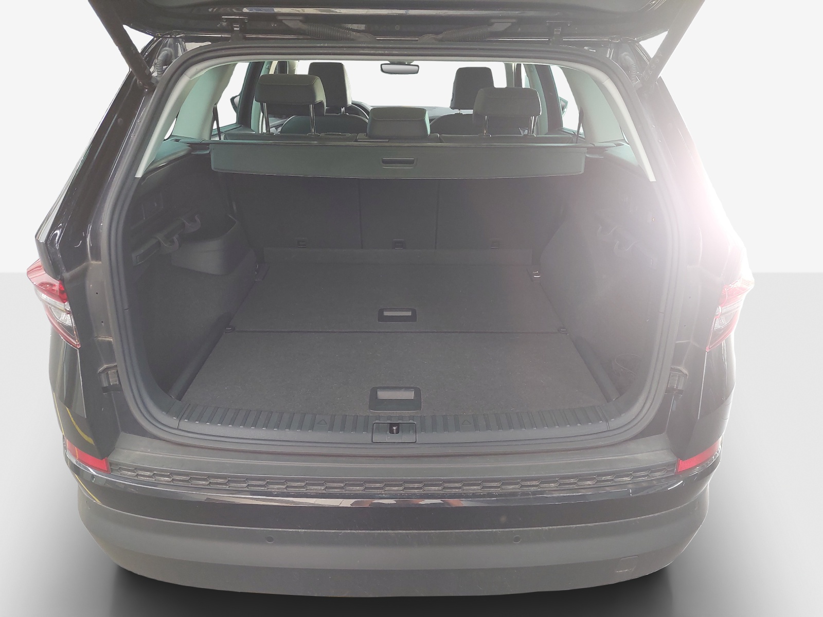 SKODA Kodiaq 2.0 TSI 4x4 Style-image-12