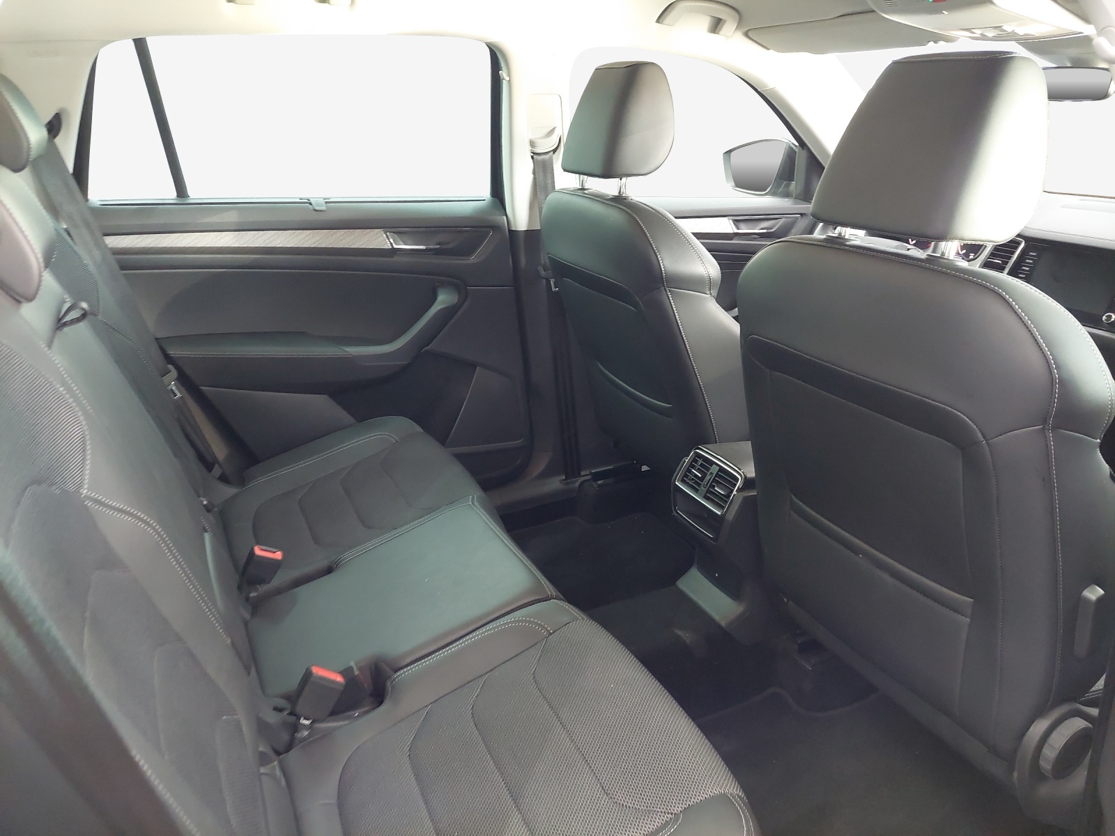 SKODA Kodiaq 2.0 TSI 4x4 Style-image-13