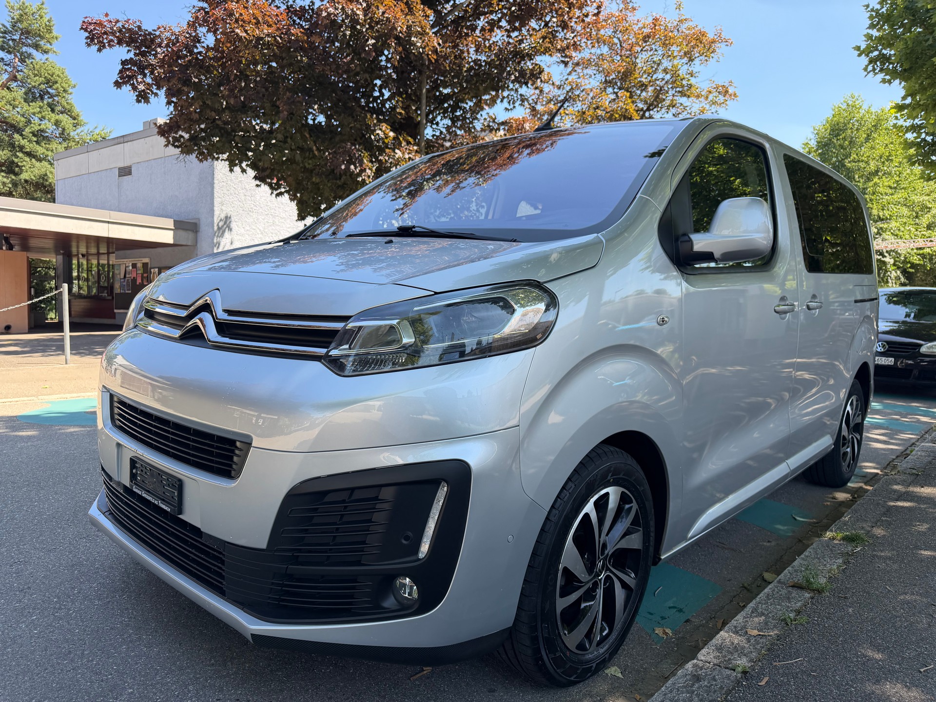 CITROEN Spacetourer 2.0 BlueHDi Shine XS EAT-image-1