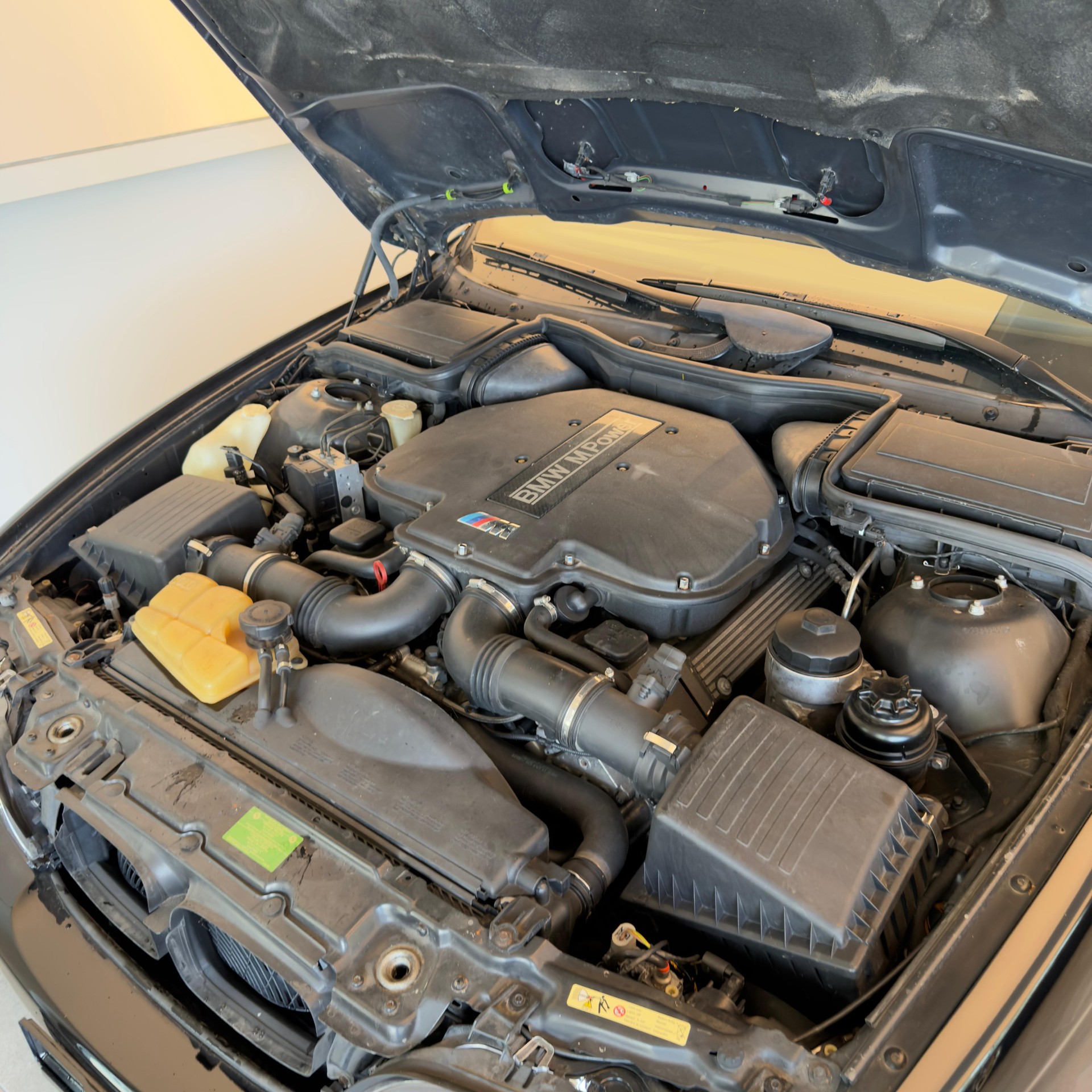 BMW M5-image-4