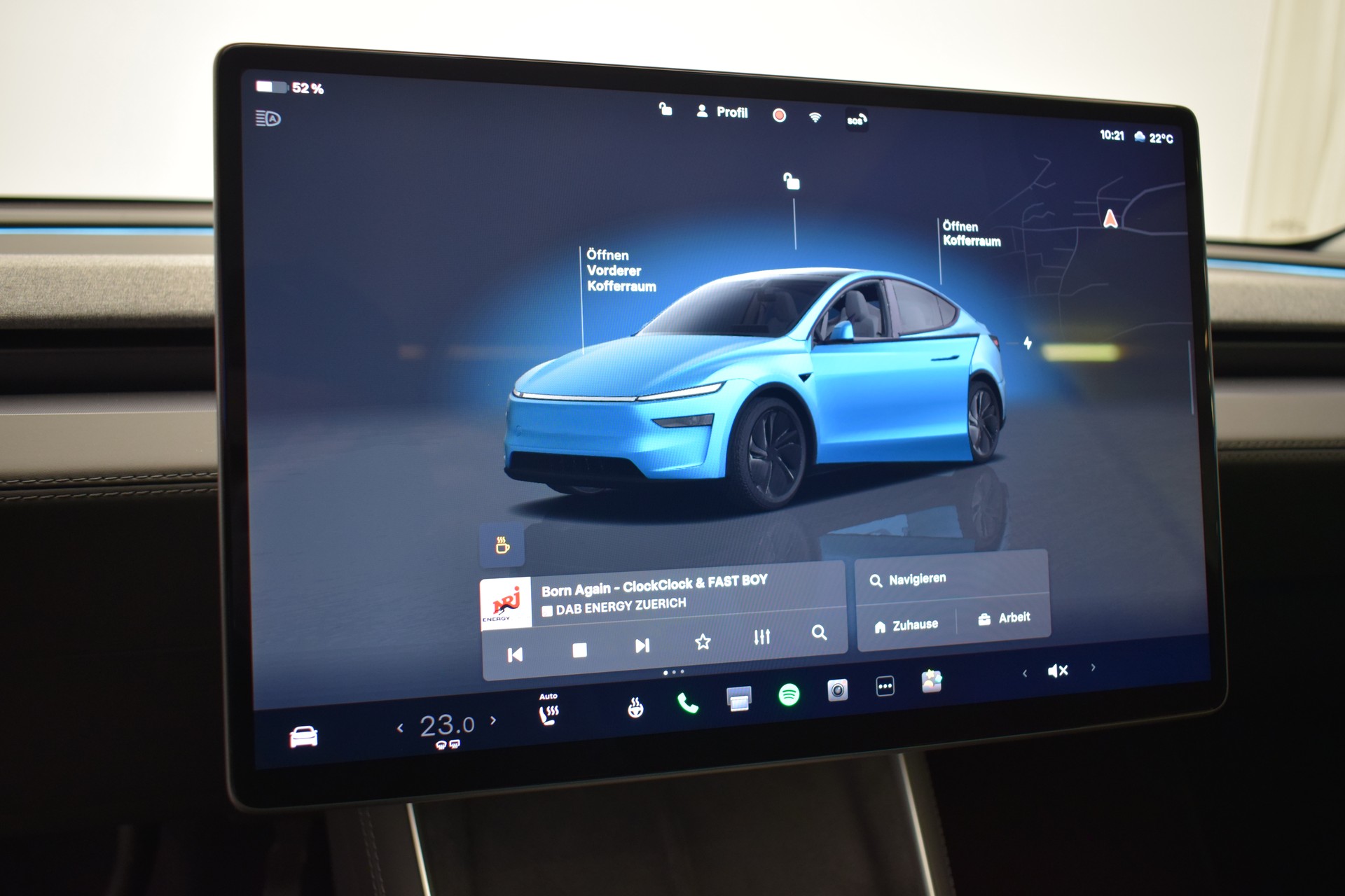 TESLA Model Y Premium Long Range AWD, Frosty Blue Matt, Made in Berlin-image-14