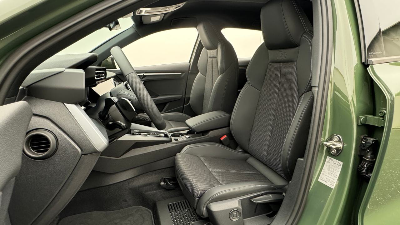 AUDI A3 Sportback TFSI 110 kW S line S tronic-image-4