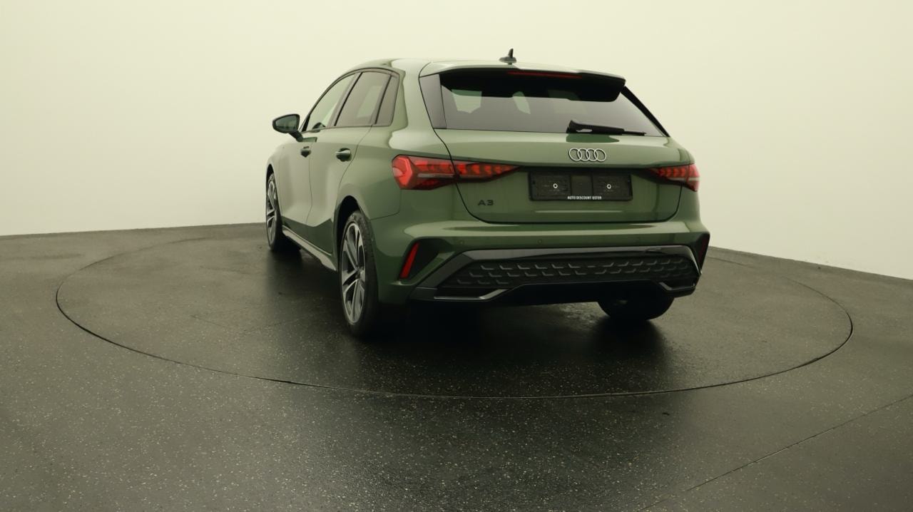 AUDI A3 Sportback TFSI 110 kW S line S tronic-image-3