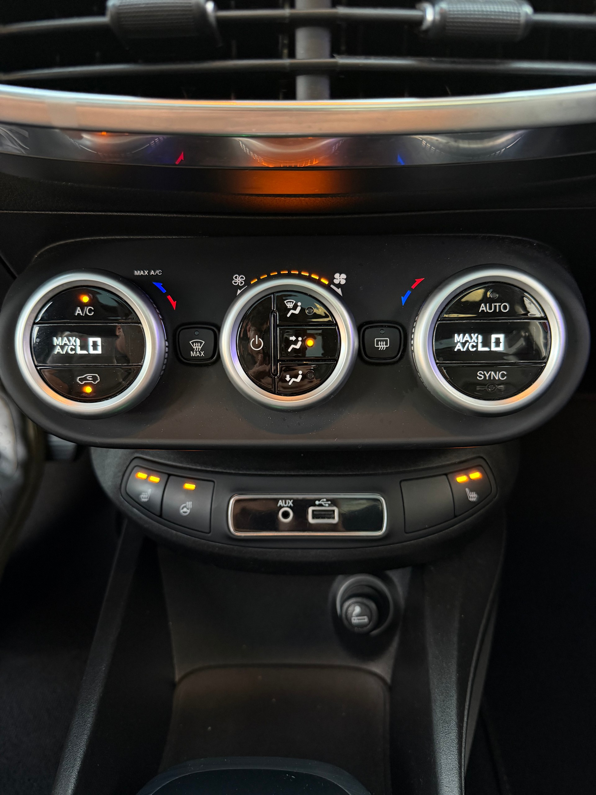 FIAT 500X 1.4T Off Road Edition+ 4x4 Automatic-image-23