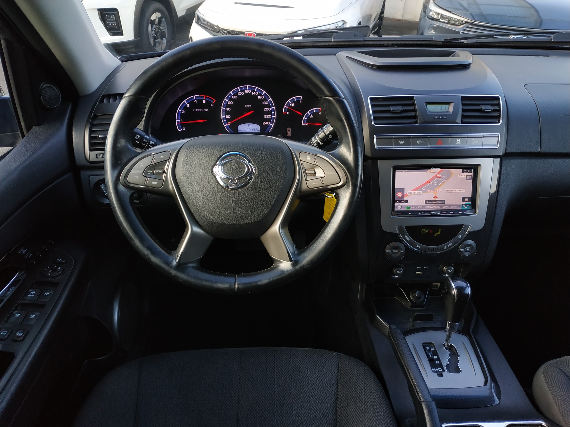 KGM-SsangYong Rexton RX220 e-XDi Quartz 4WD Automatic-image-11
