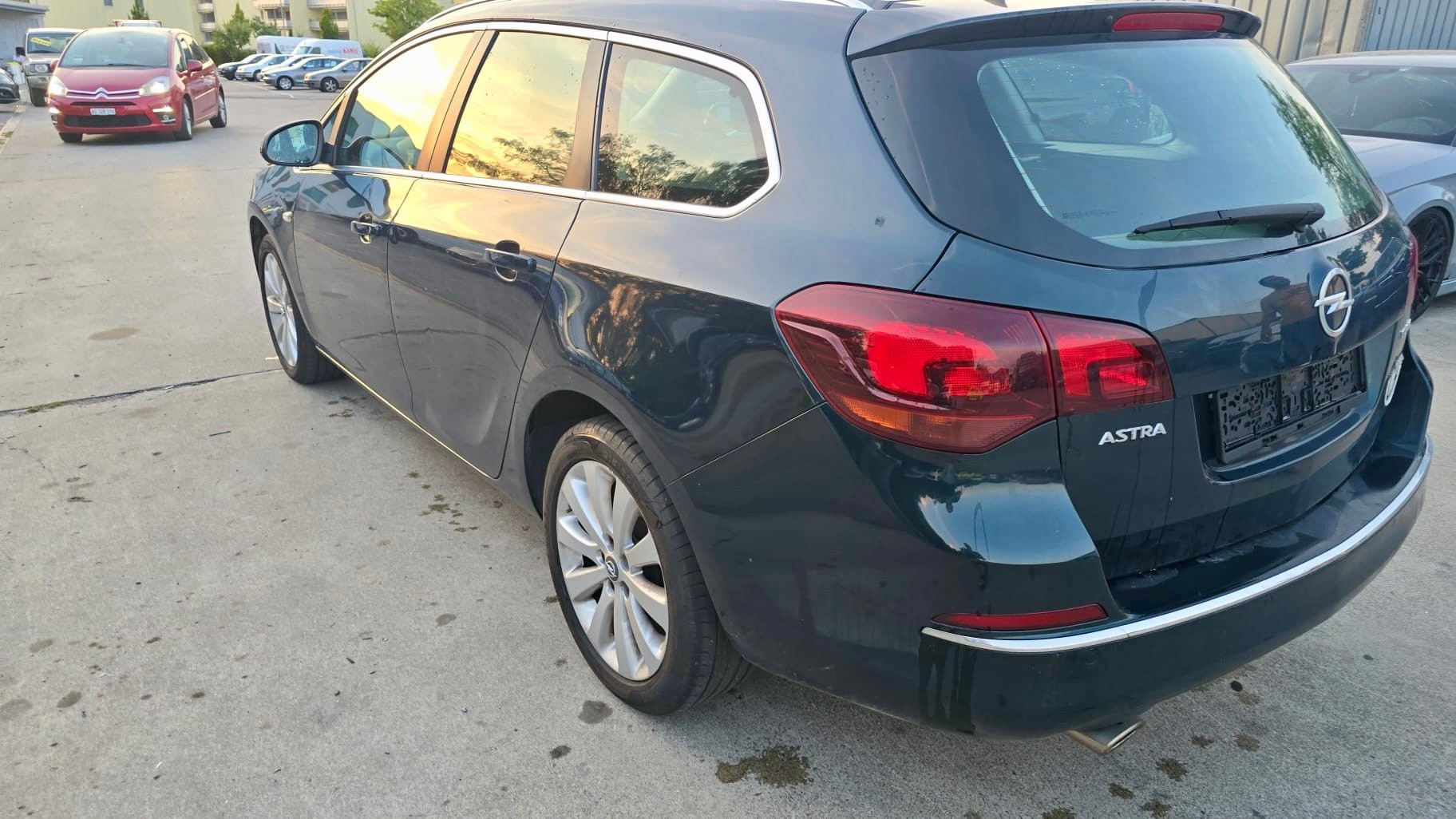 OPEL Astra SportsTourer 1.4i 16V Turbo Sport-image-3