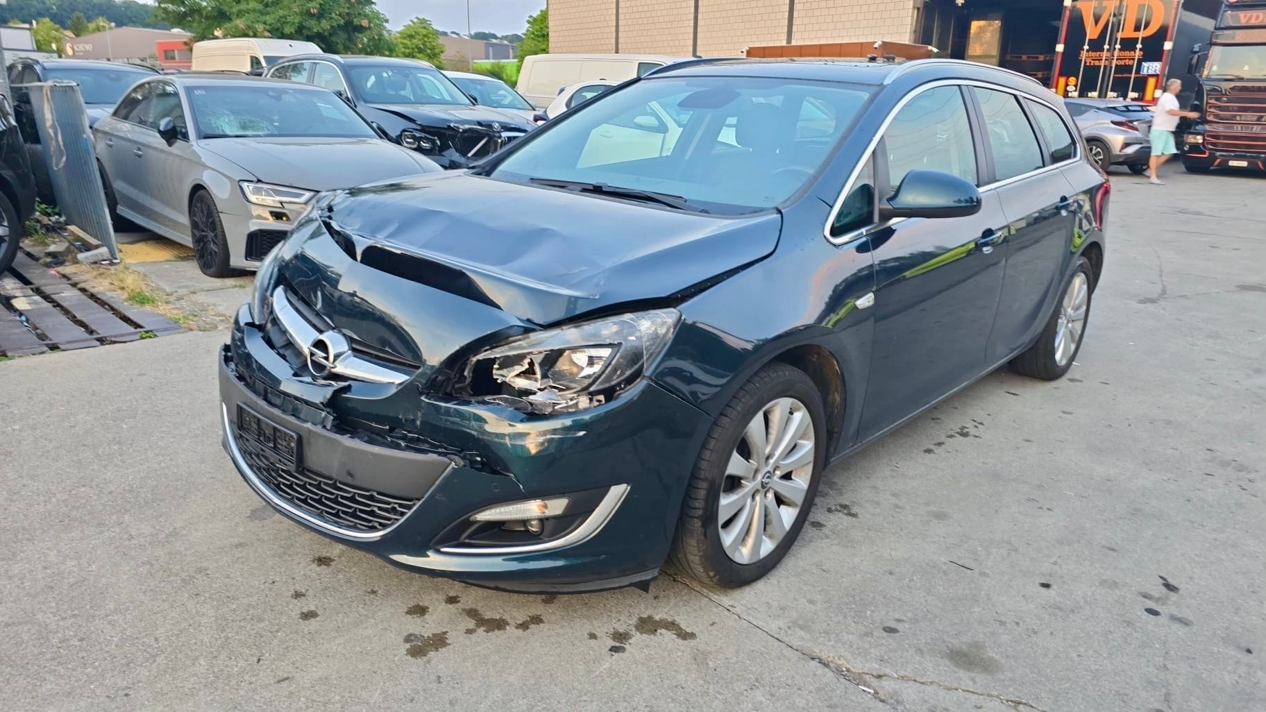 OPEL Astra SportsTourer 1.4i 16V Turbo Sport-image-0