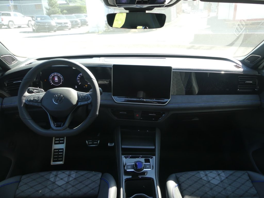 VW Tiguan 2.0 TSI DSG R-Line 4Motion-image-7