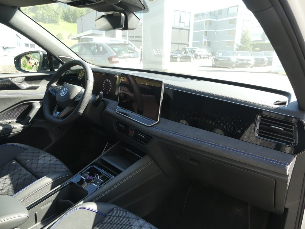 VW Tiguan 2.0 TSI DSG R-Line 4Motion-image-8