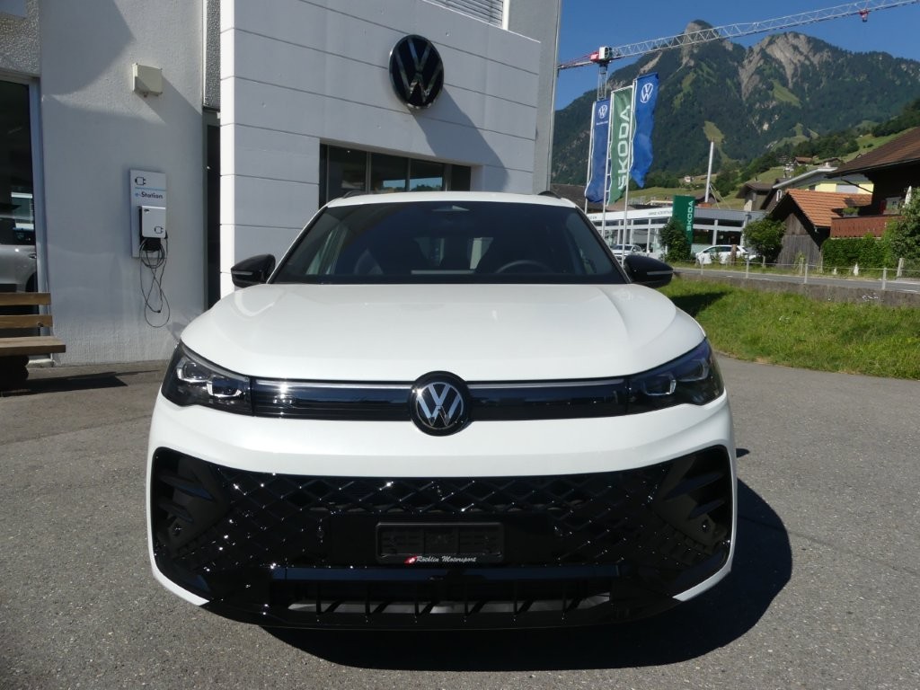 VW Tiguan 2.0 TSI DSG R-Line 4Motion-image-5
