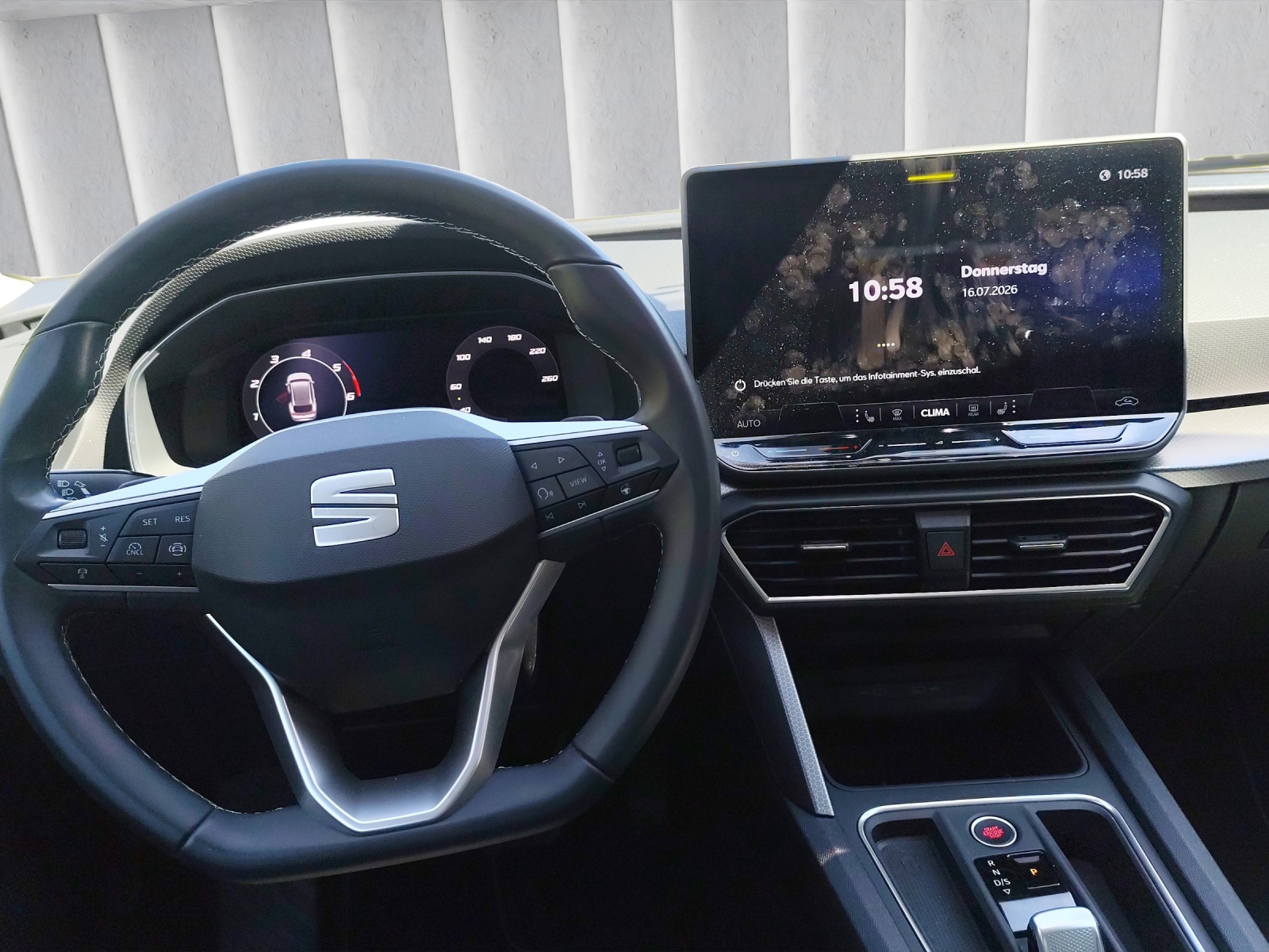 SEAT Leon ST 2.0 TDI EVO DSG Business Edition-image-7
