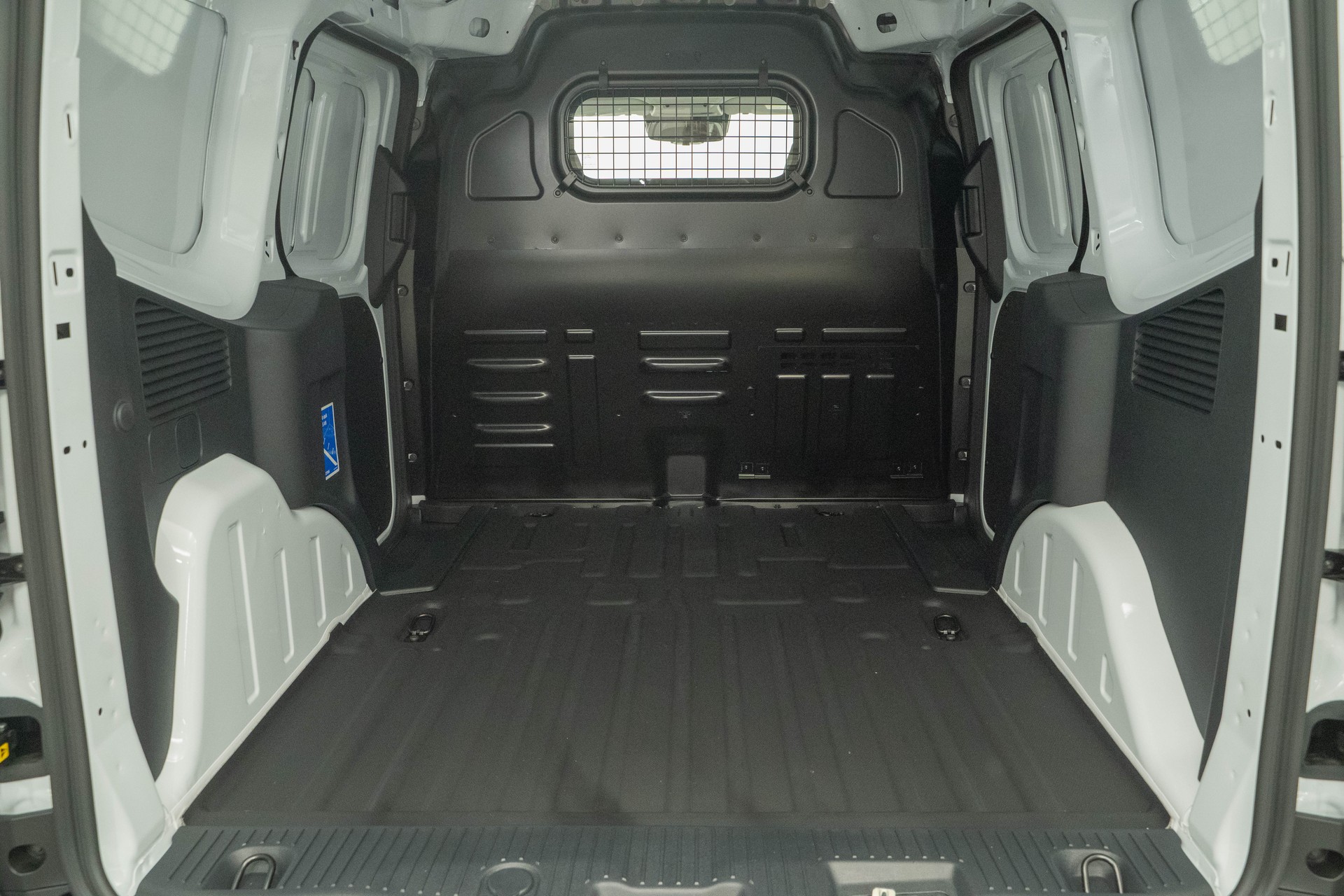 FORD Transit Courier Van 1.0 EcoBoost Trend-image-4