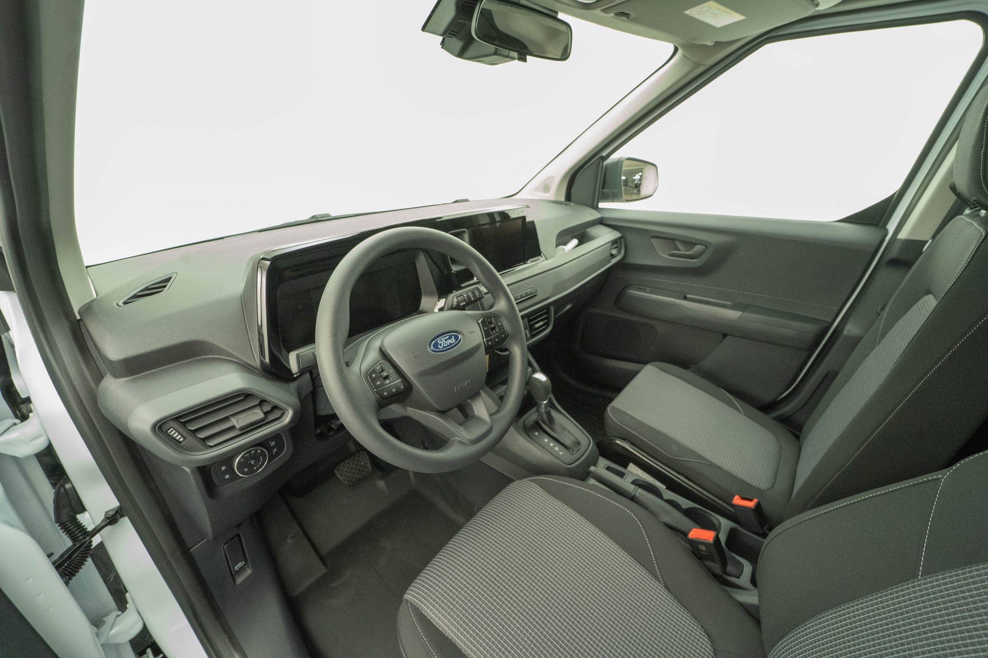 FORD Transit Courier Van 1.0 EcoBoost Trend-image-8