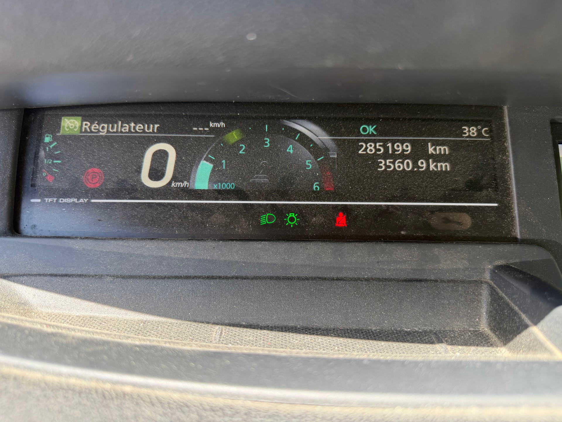 RENAULT Scénic 1.5 dCi Expression-image-11