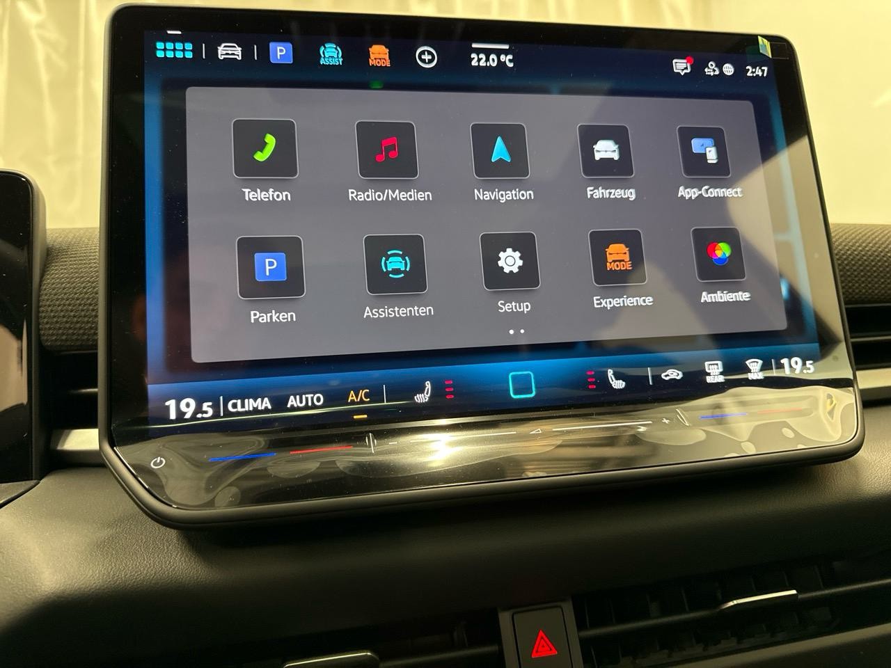 VW T-Roc 1.5 eTSI mHEV R-Line DSG-image-6
