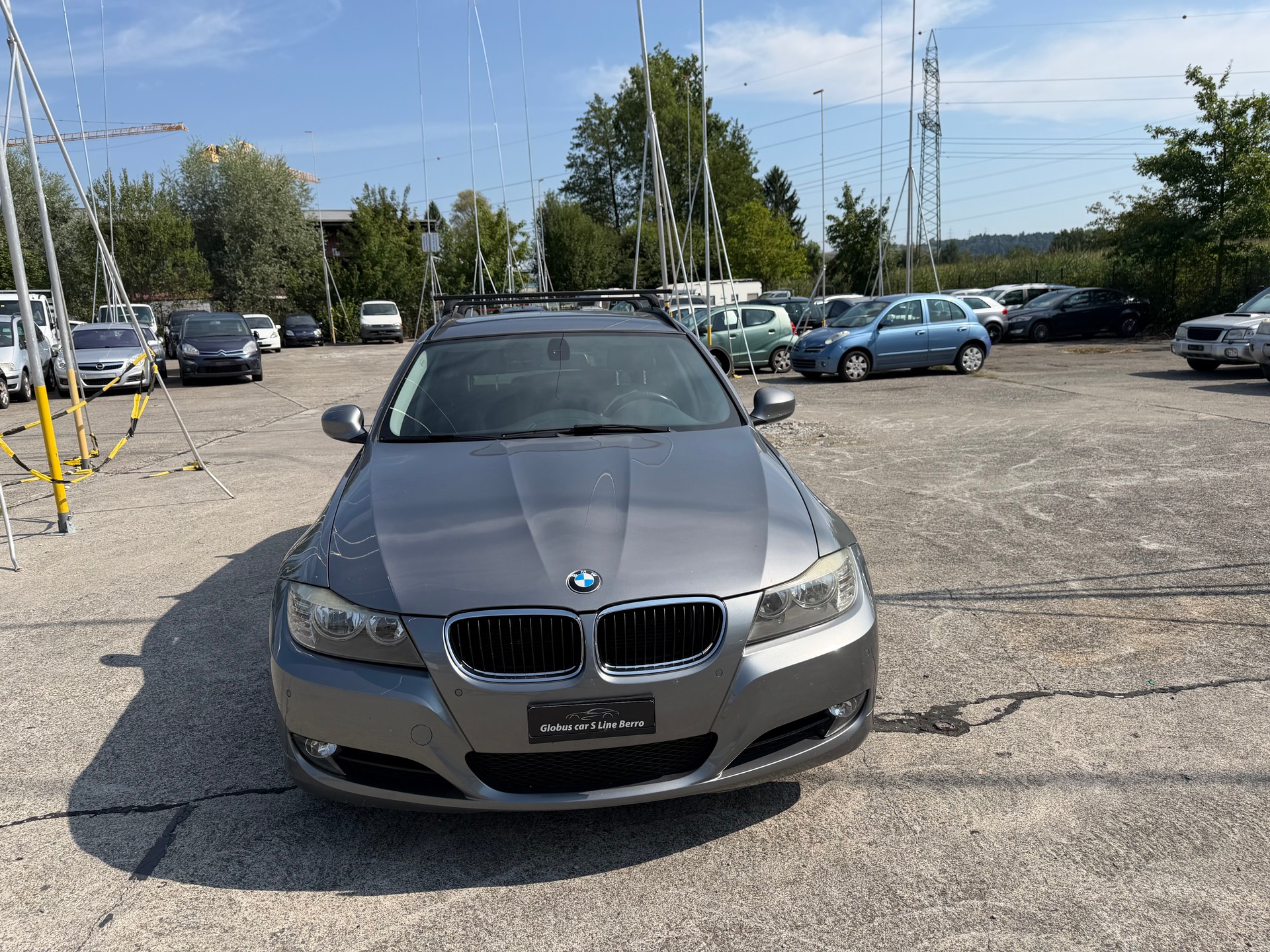 BMW 320d xDrive Touring-image-0