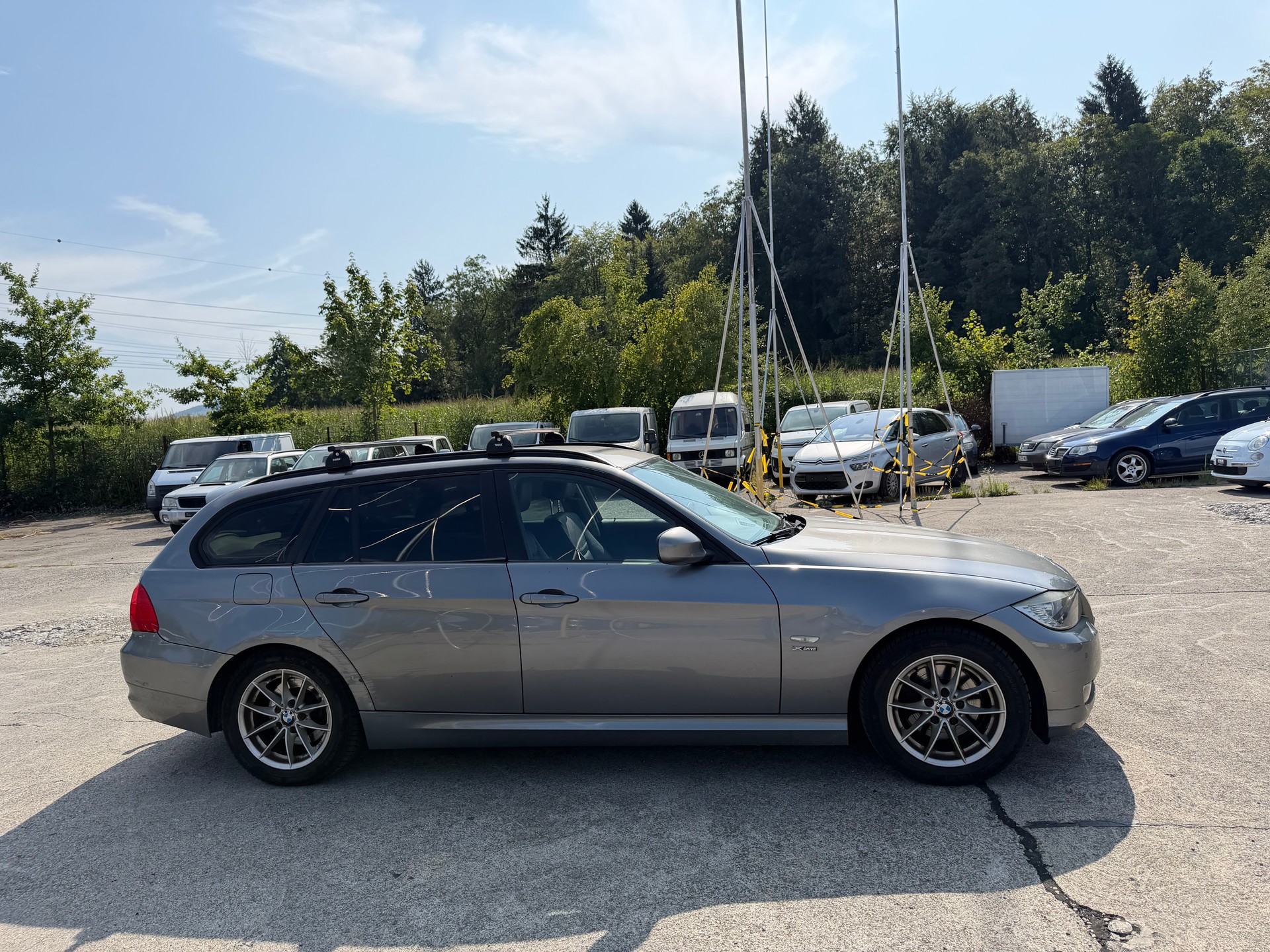 BMW 320d xDrive Touring-image-3