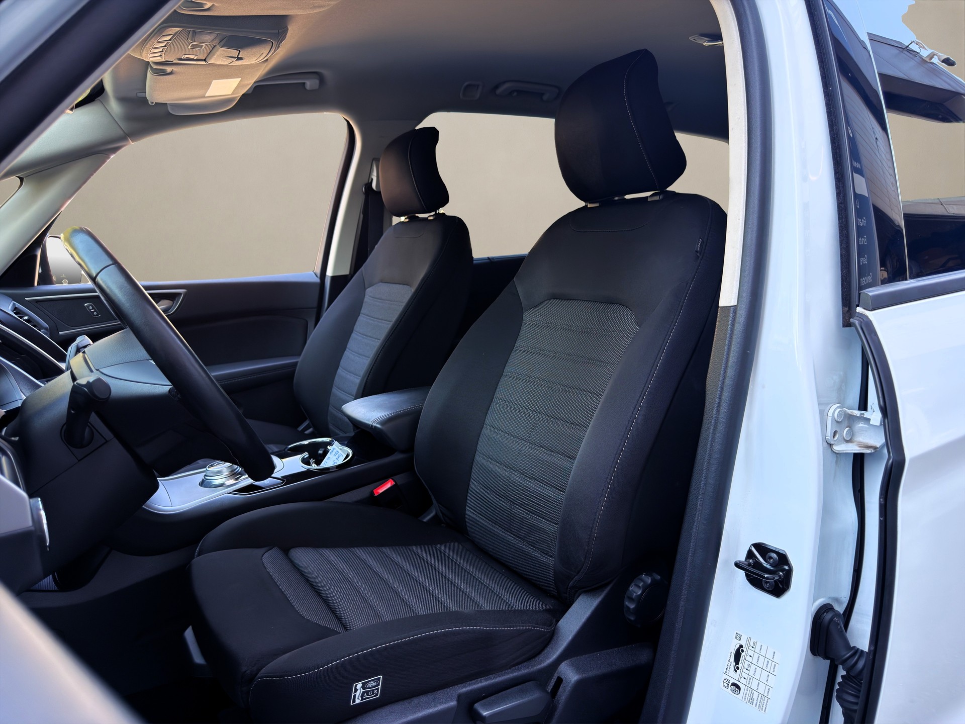 FORD Galaxy 2.5 FHEV Edition CVT ✅CH-Fahrzeug & 7 Sitzplätze und 8-fach bereift✅-image-7