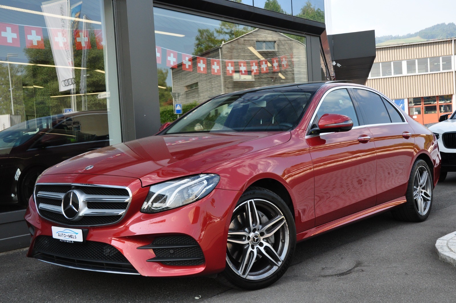 MERCEDES-BENZ E 200 AMG Line 4Matic 9G-Tronic-image-1