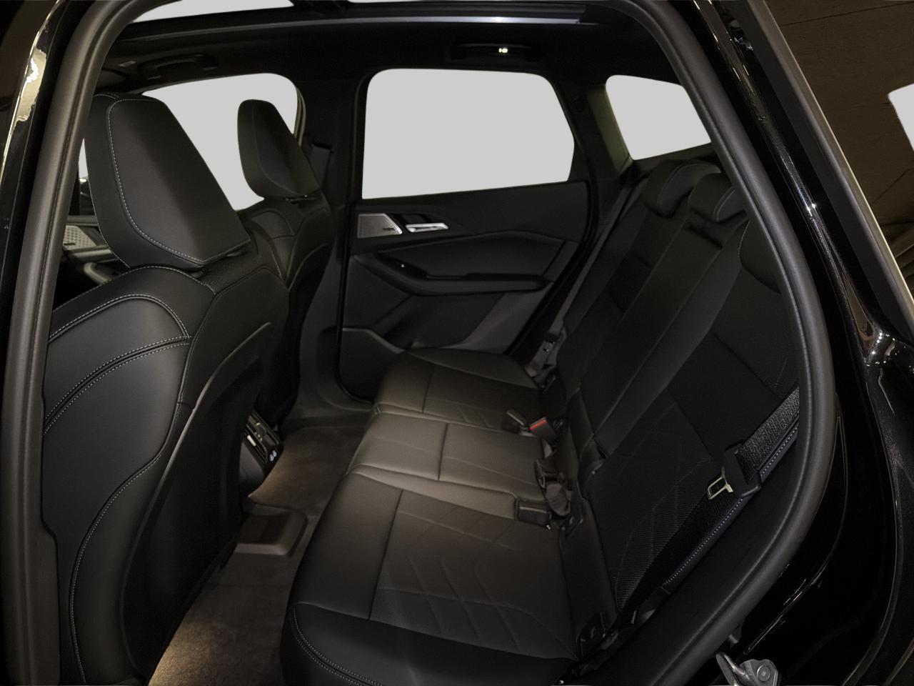 BMW 225e xDrive M Sport AT-image-13