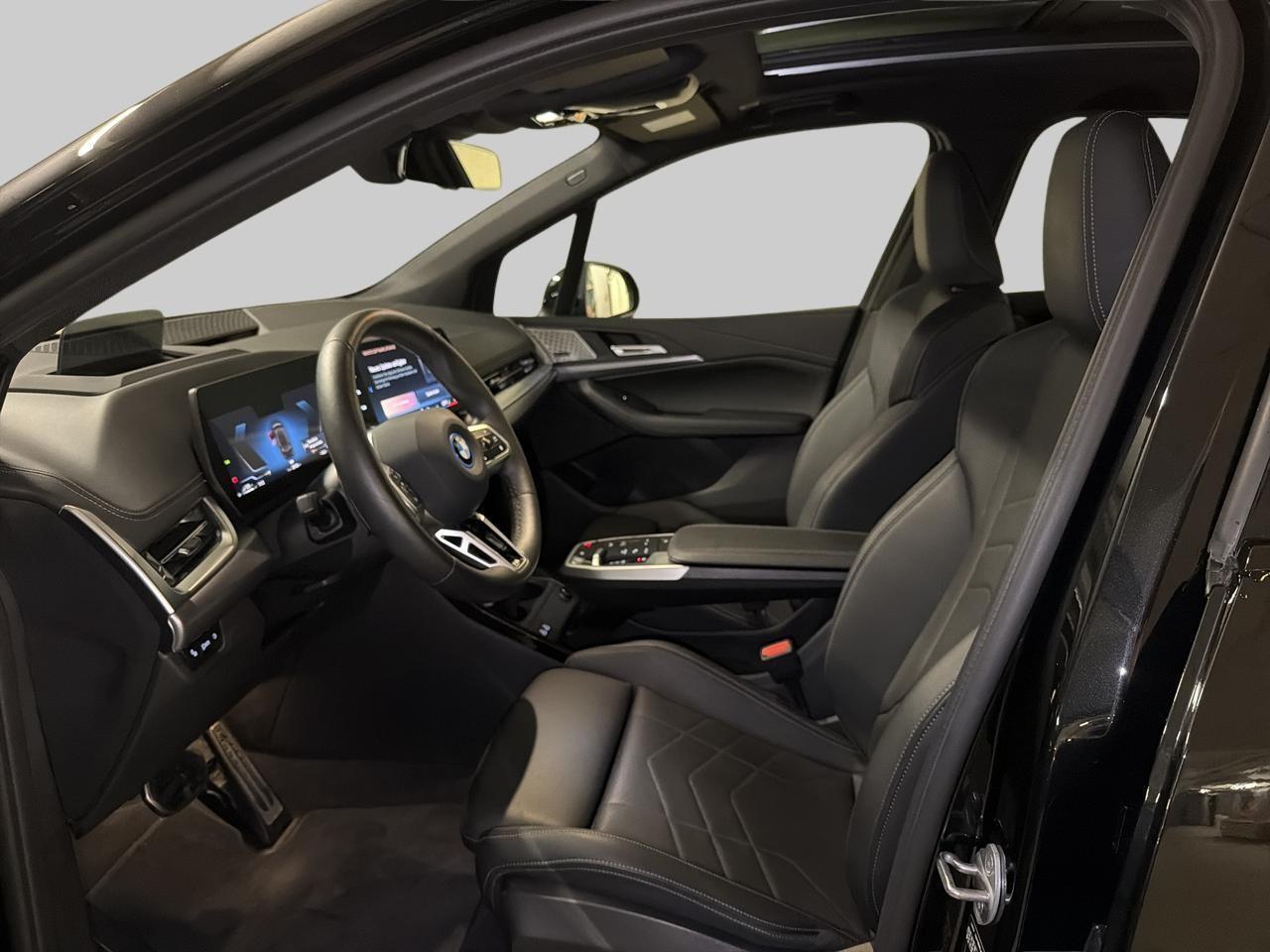 BMW 225e xDrive M Sport AT-image-13