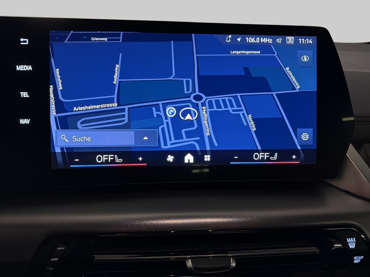 BMW 225e xDrive M Sport AT-image-18