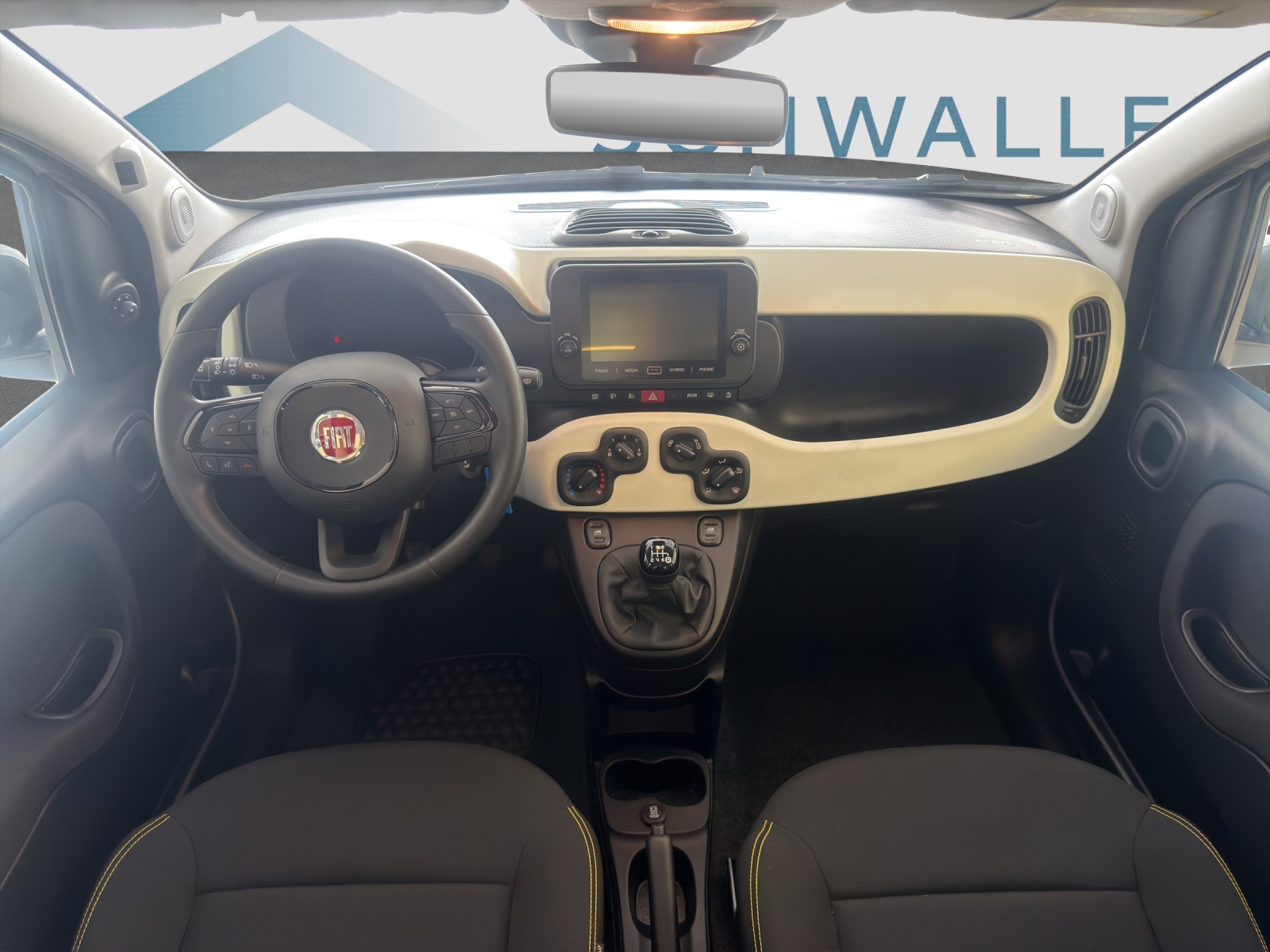 FIAT Pandina 1.0 Hybrid Cross-image-9