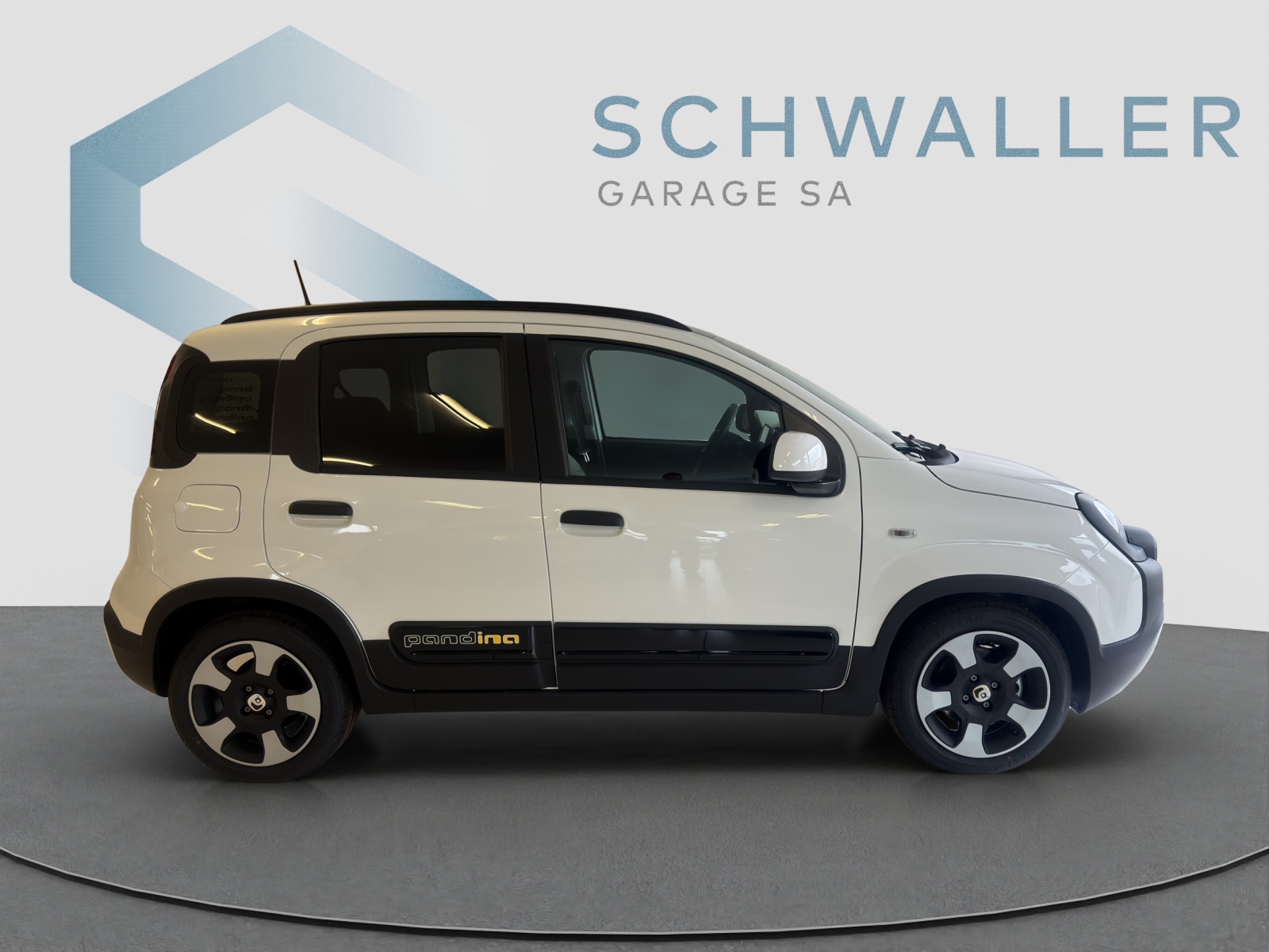 FIAT Pandina 1.0 Hybrid Cross-image-2