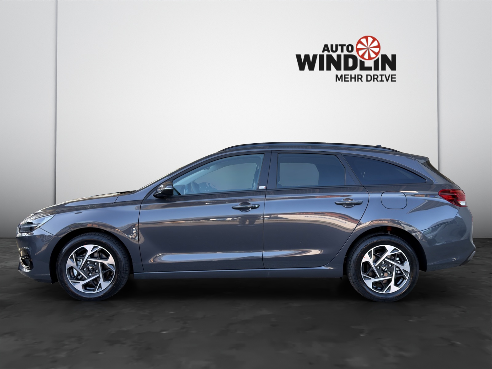 HYUNDAI i30 Wagon 1.6 T-GDi Amplia-image-3