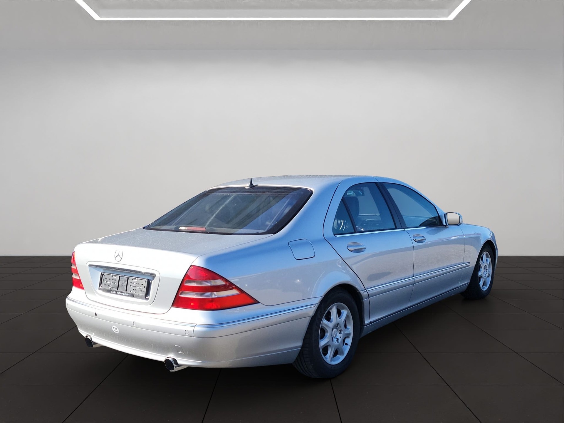 MERCEDES-BENZ S 500-image-1