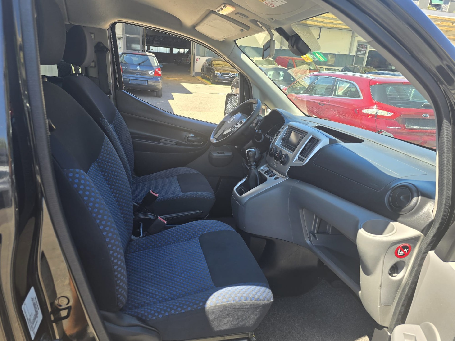 NISSAN NV200 1.5 dCi 110 Evalia Tekna-image-8
