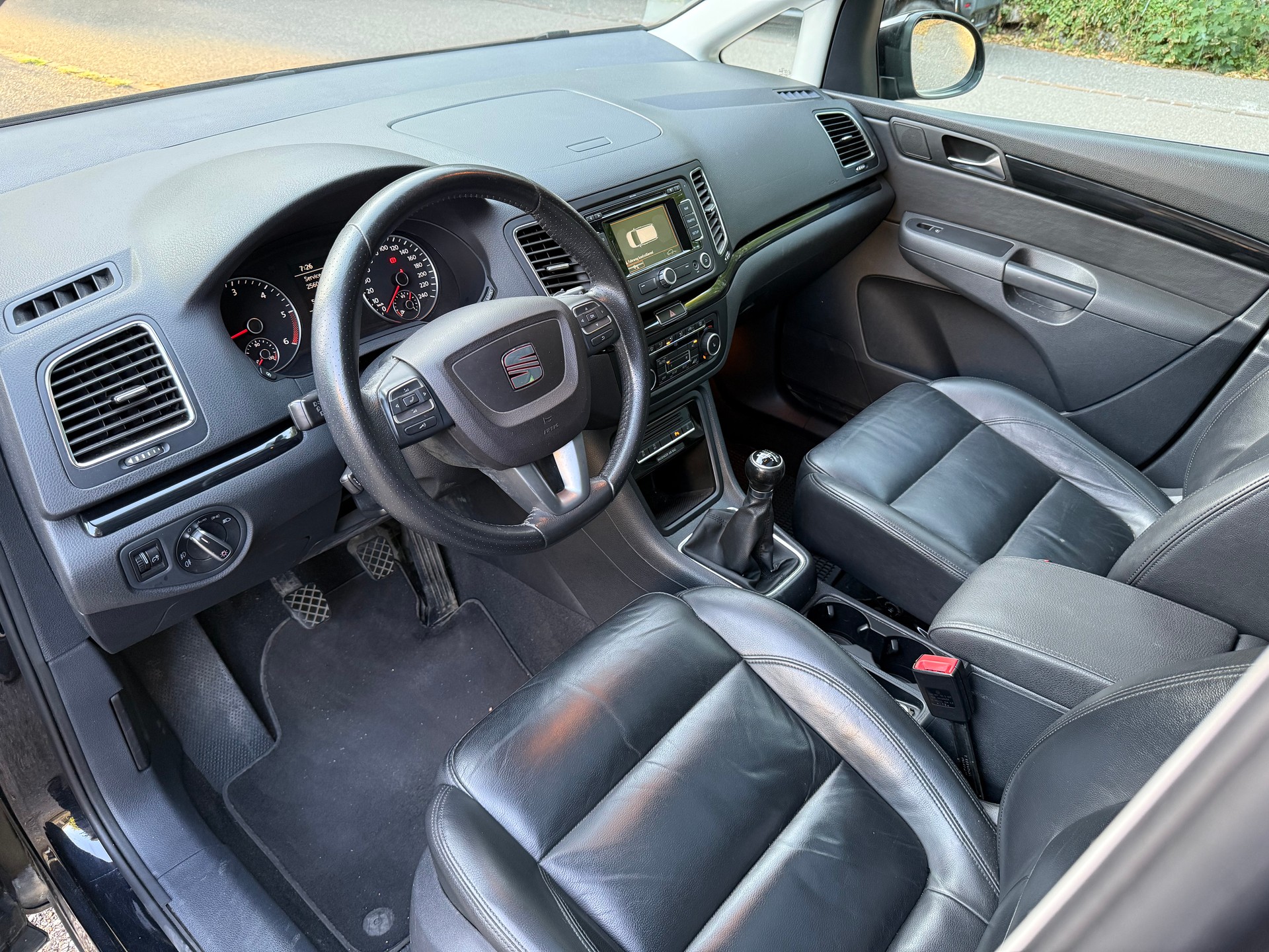 SEAT Alhambra 2.0 TDI E_Ecomotive Reference-image-6