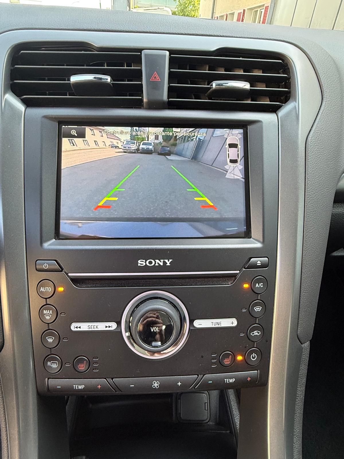 FORD Mondeo 2.0 HEV Titanium eCVT-image-14