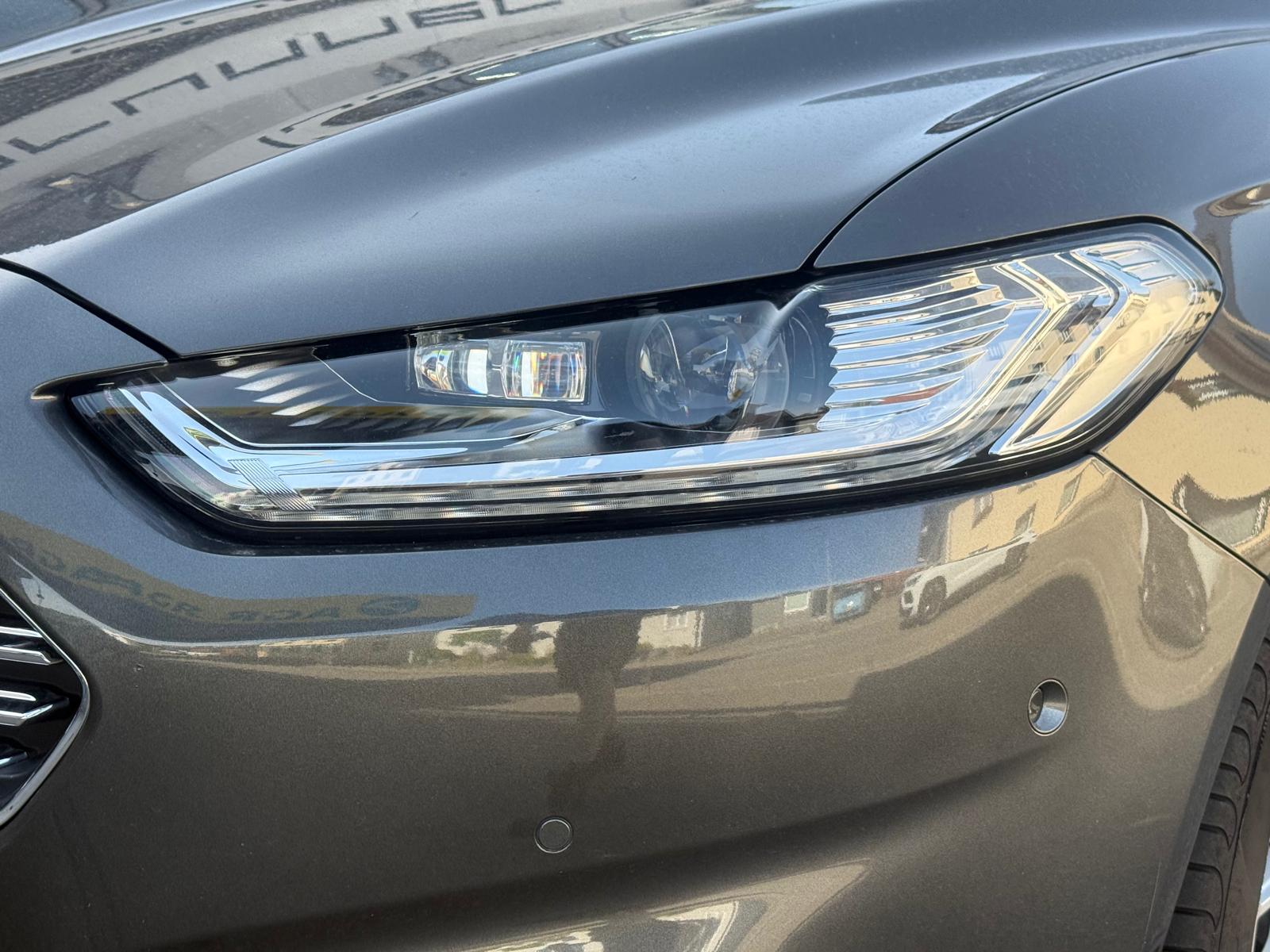 FORD Mondeo 2.0 HEV Titanium eCVT-image-7