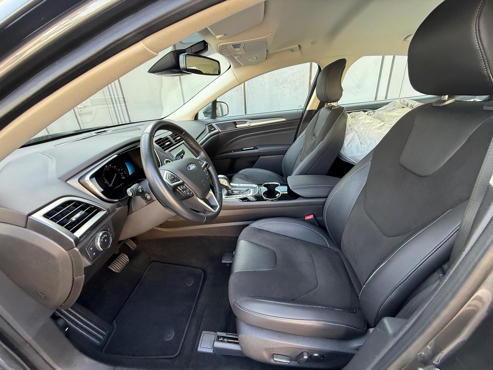 FORD Mondeo 2.0 HEV Titanium eCVT-image-11