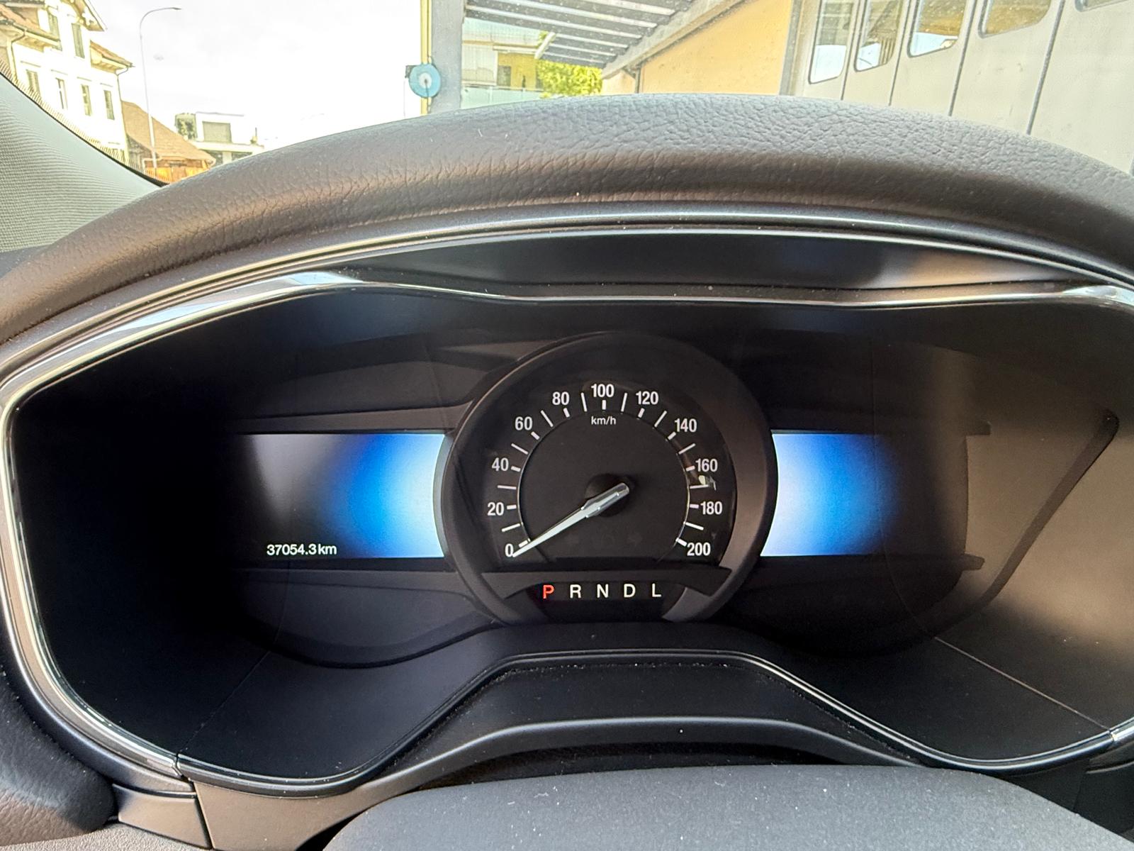 FORD Mondeo 2.0 HEV Titanium eCVT-image-13