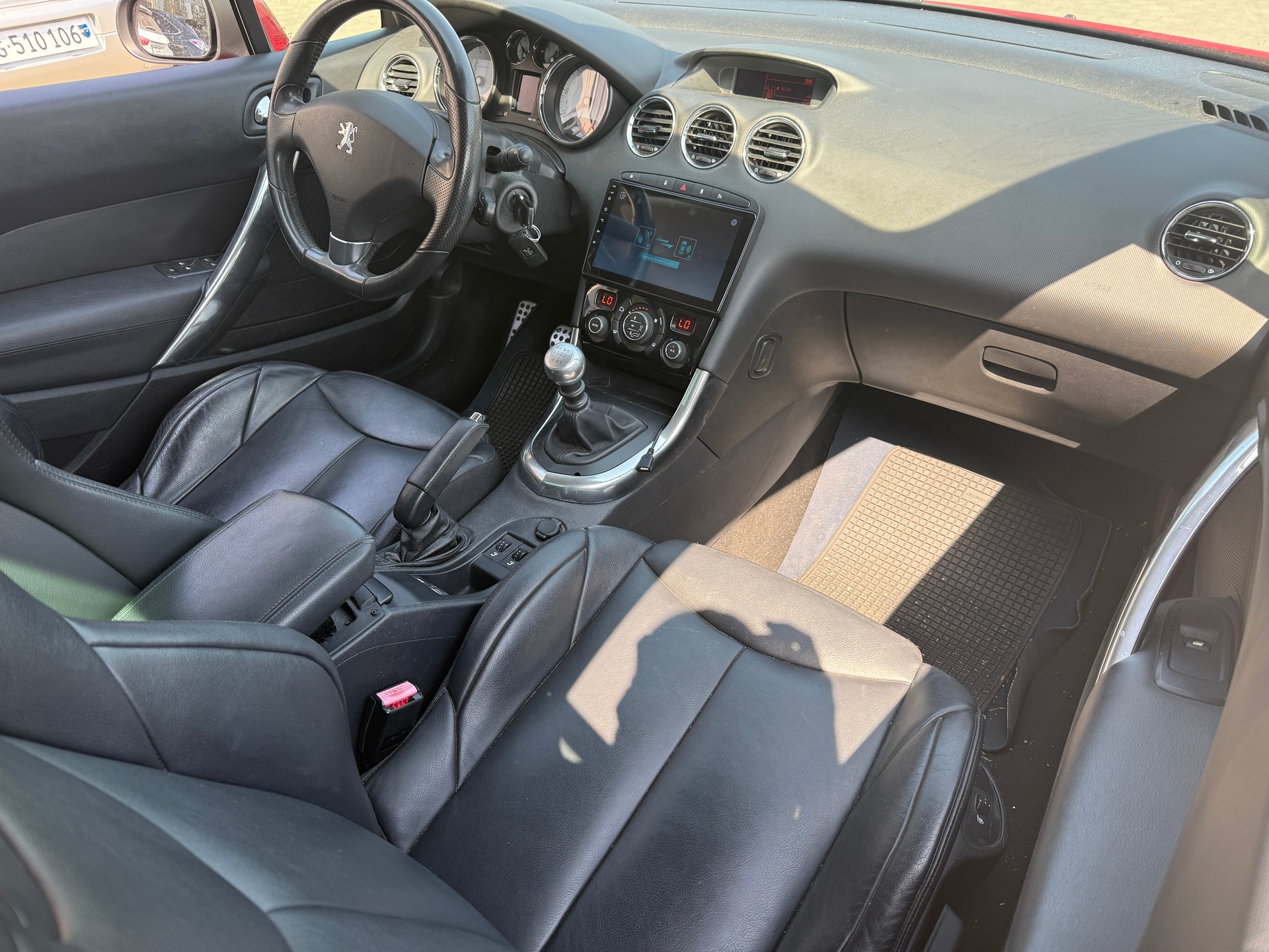 PEUGEOT 308 CC 1.6 16V Turbo Platinum-image-8
