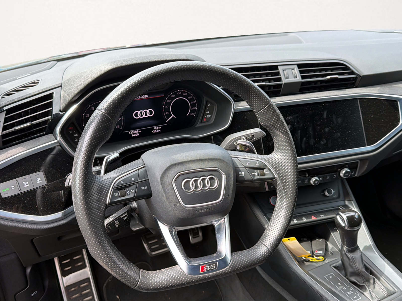 AUDI RS Q3 Sportback quattro S tronic-image-3