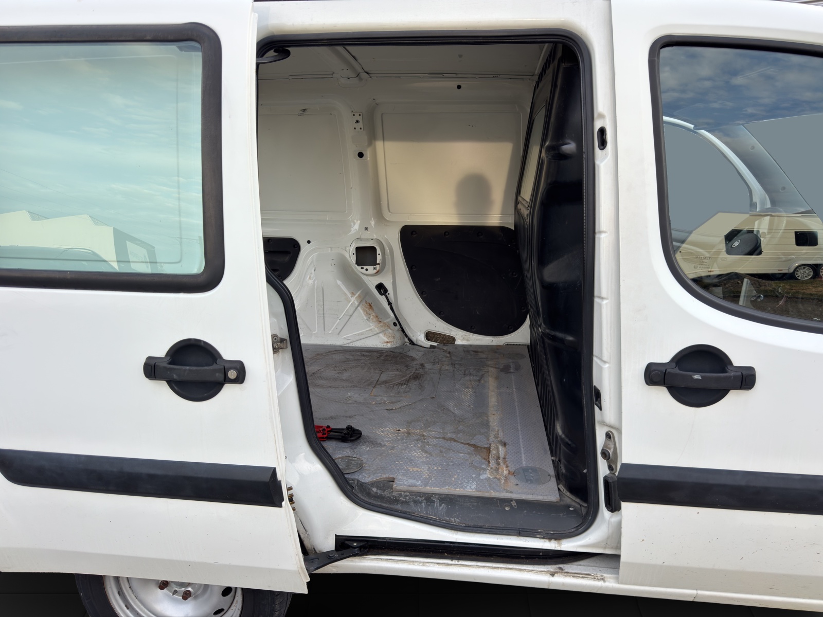 FIAT Doblò 1.6 Narural Power Cargo Swiss-image-14