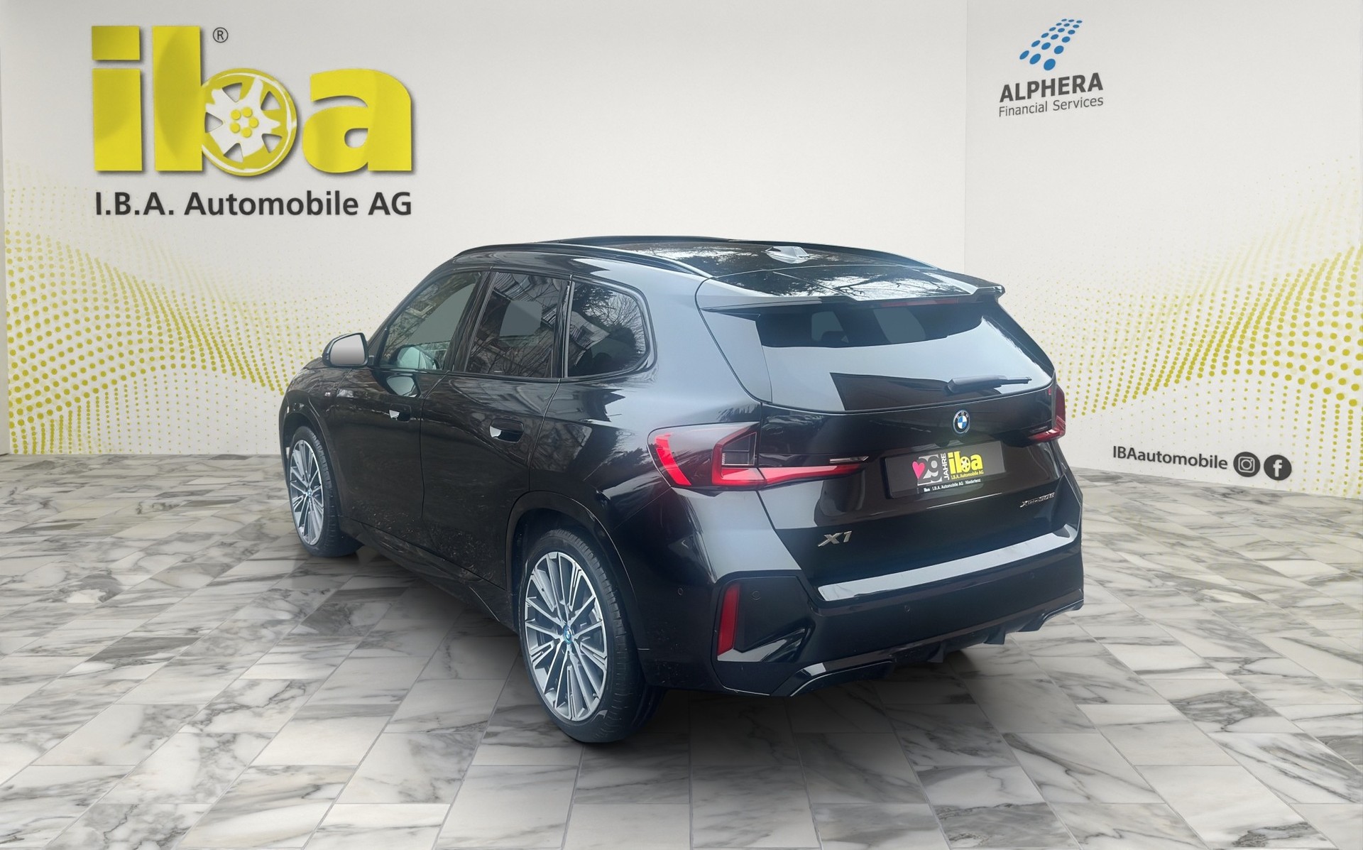 BMW X1 xDrive 30e M Sport 4x4-showroom-element-2