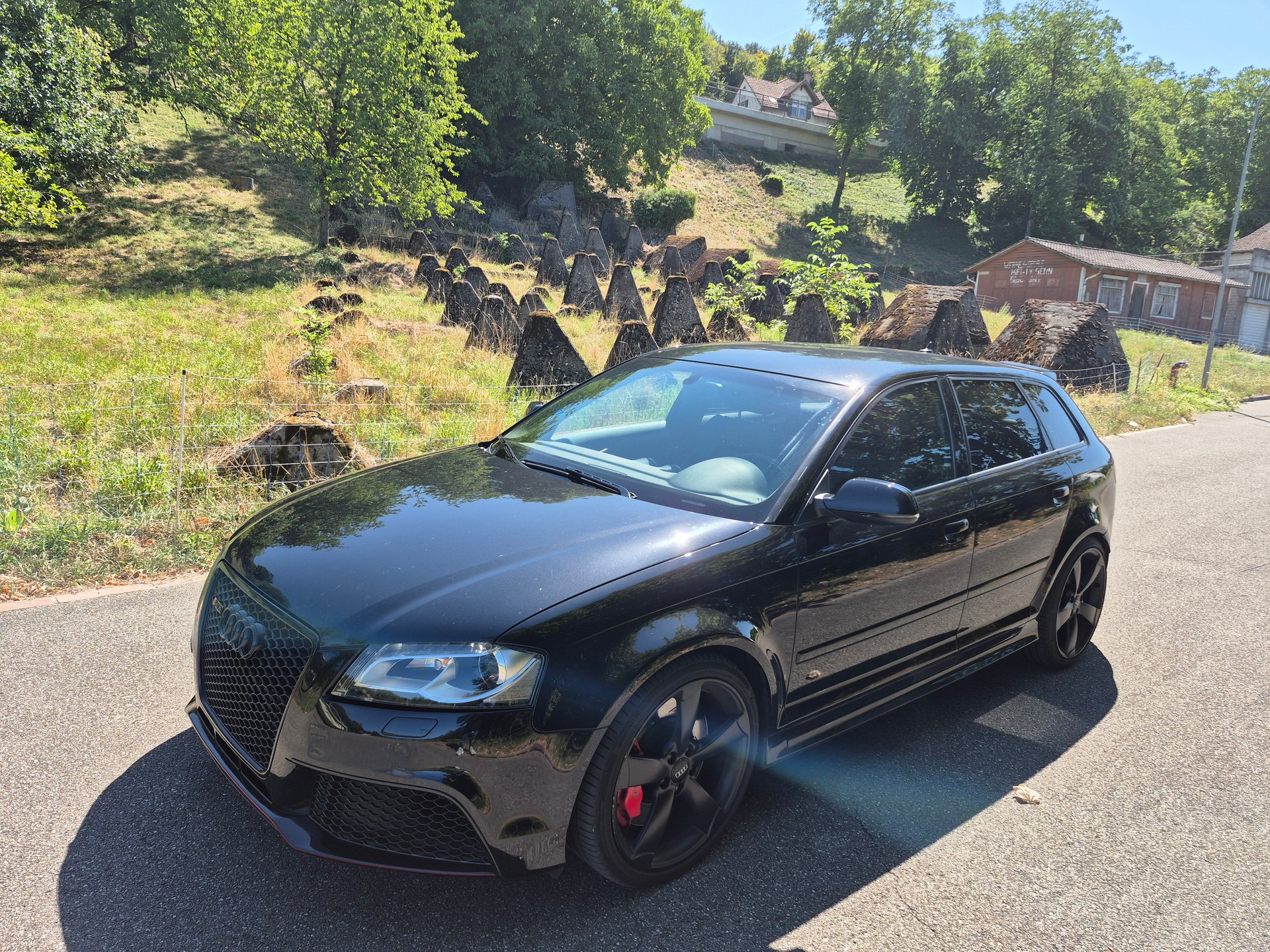 AUDI RS3 Sportback 2.5 TFSI quattro S-tronic-image-2