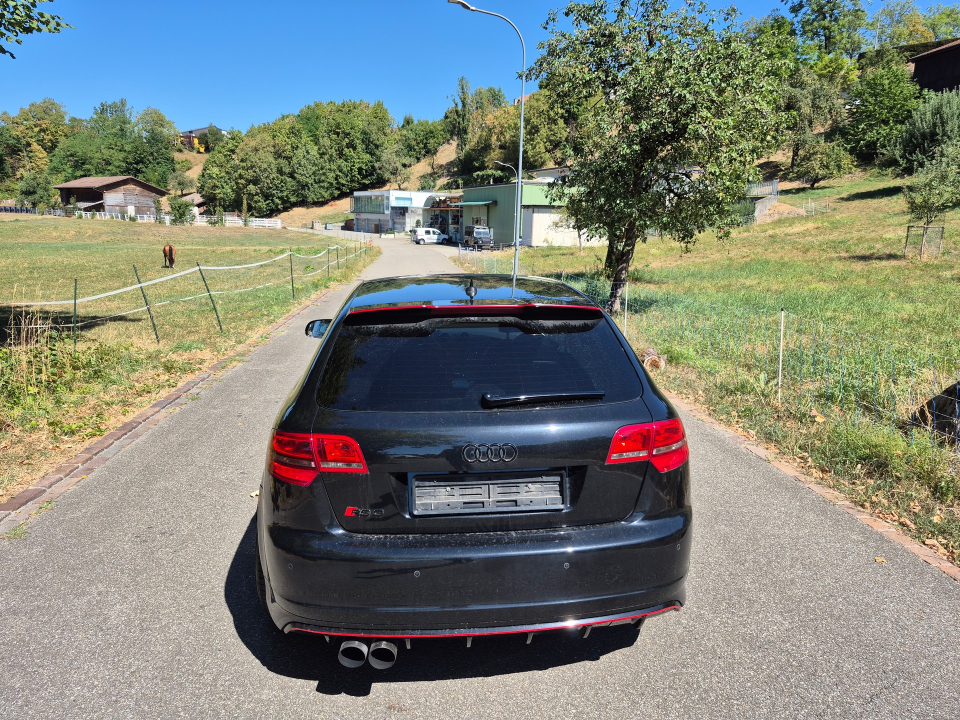 AUDI RS3 Sportback 2.5 TFSI quattro S-tronic-image-5