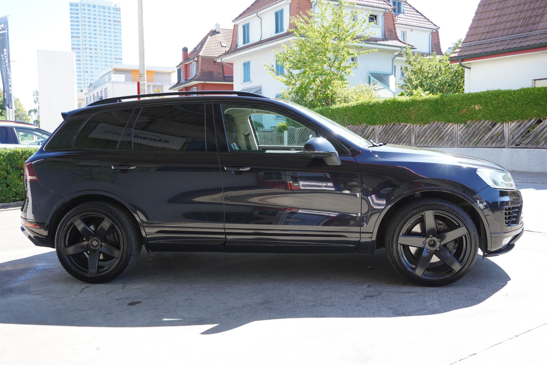 VW Touareg 4.2 TDI Tiptronic-image-4