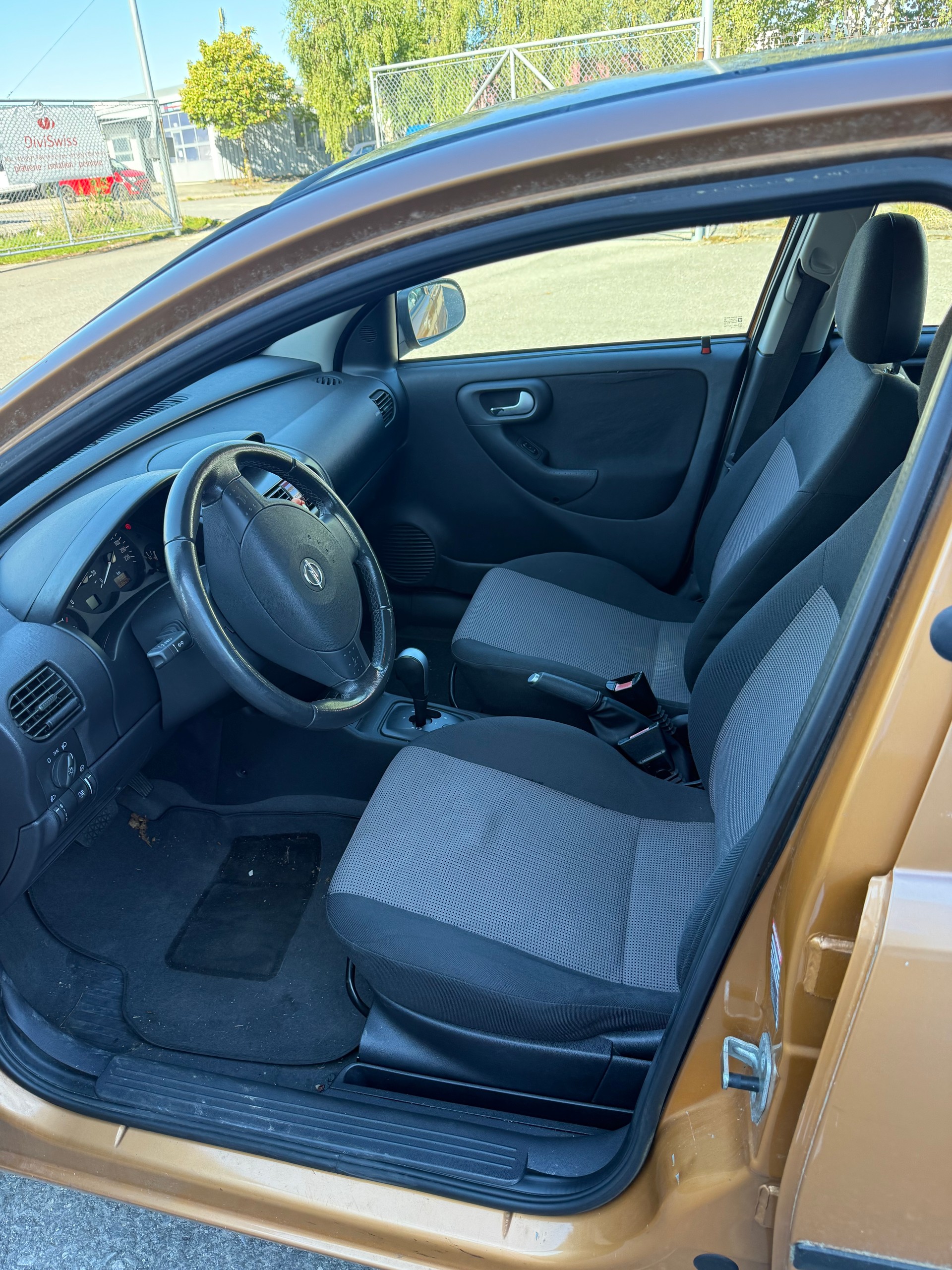 OPEL Corsa 1.4 TP Sport-image-8
