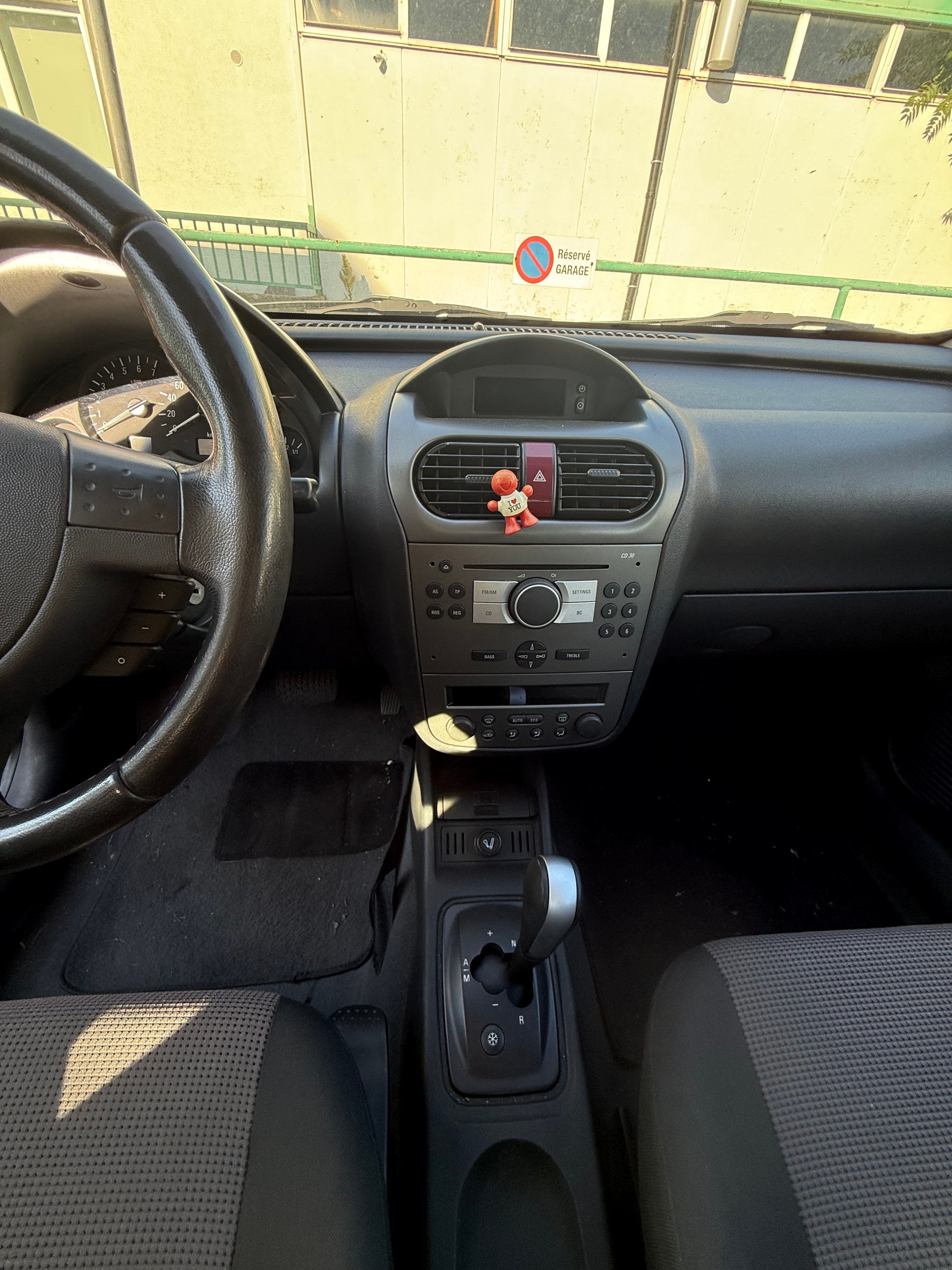 OPEL Corsa 1.4 TP Sport-image-6