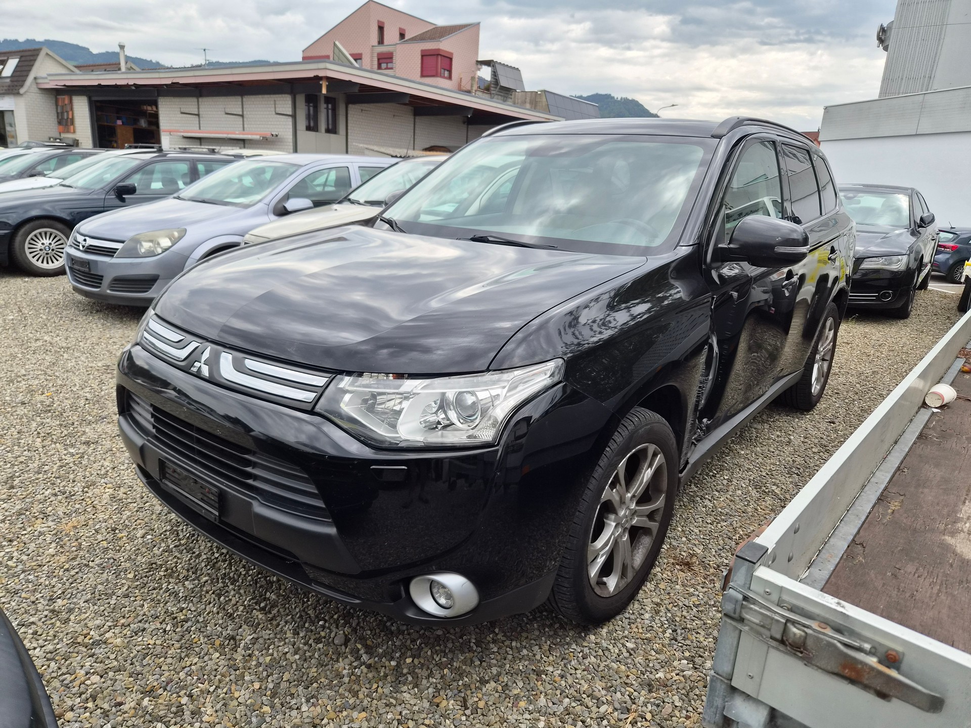MITSUBISHI Outlander 2.2 DID Intense 4WD Automatic-showroom-element-1