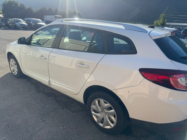 RENAULT Mégane Grandtour 1.5 dCi Energy-image-6