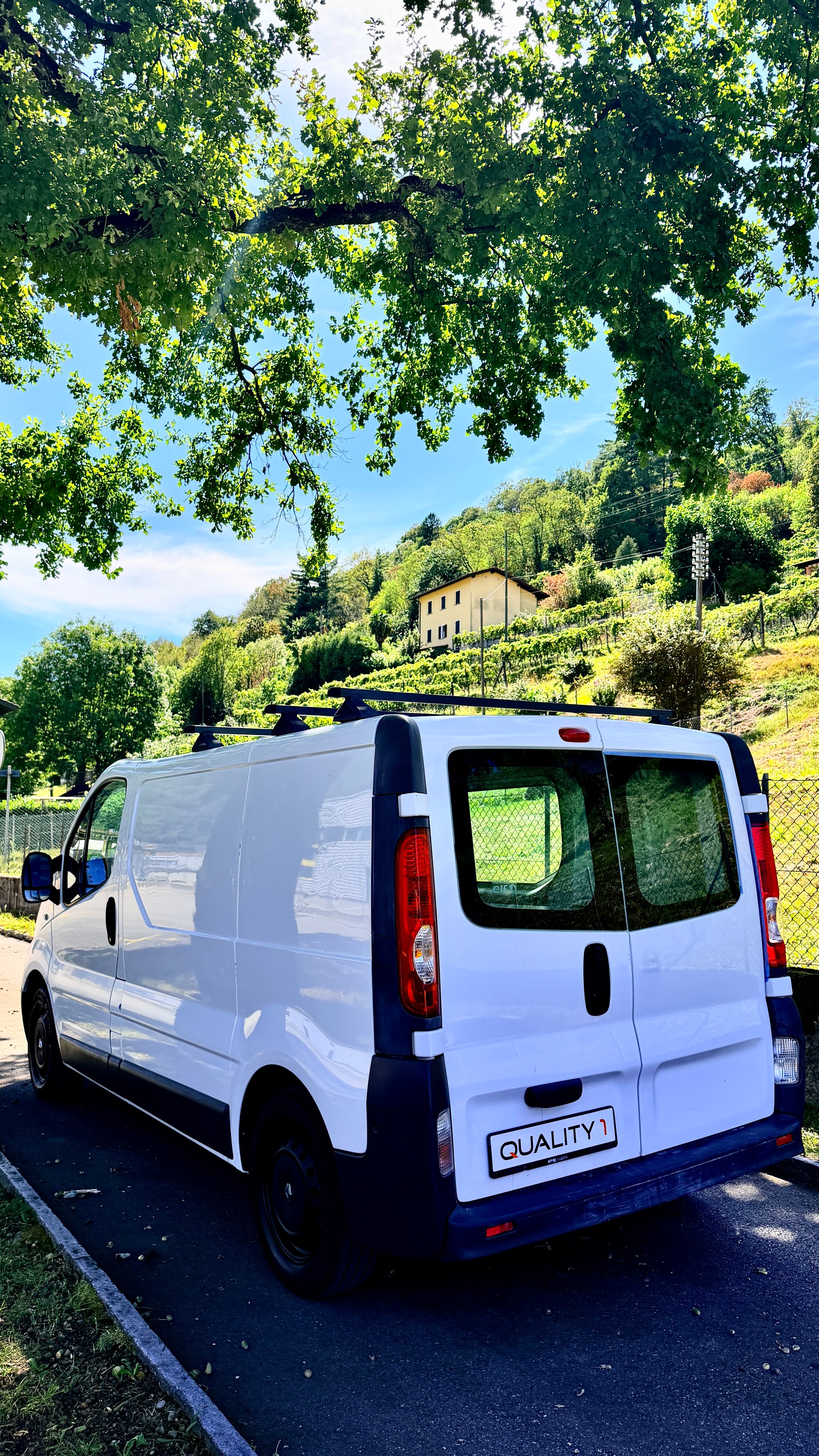 RENAULT Trafic 2.0 dCi 90 2.7t L1H1-image-2