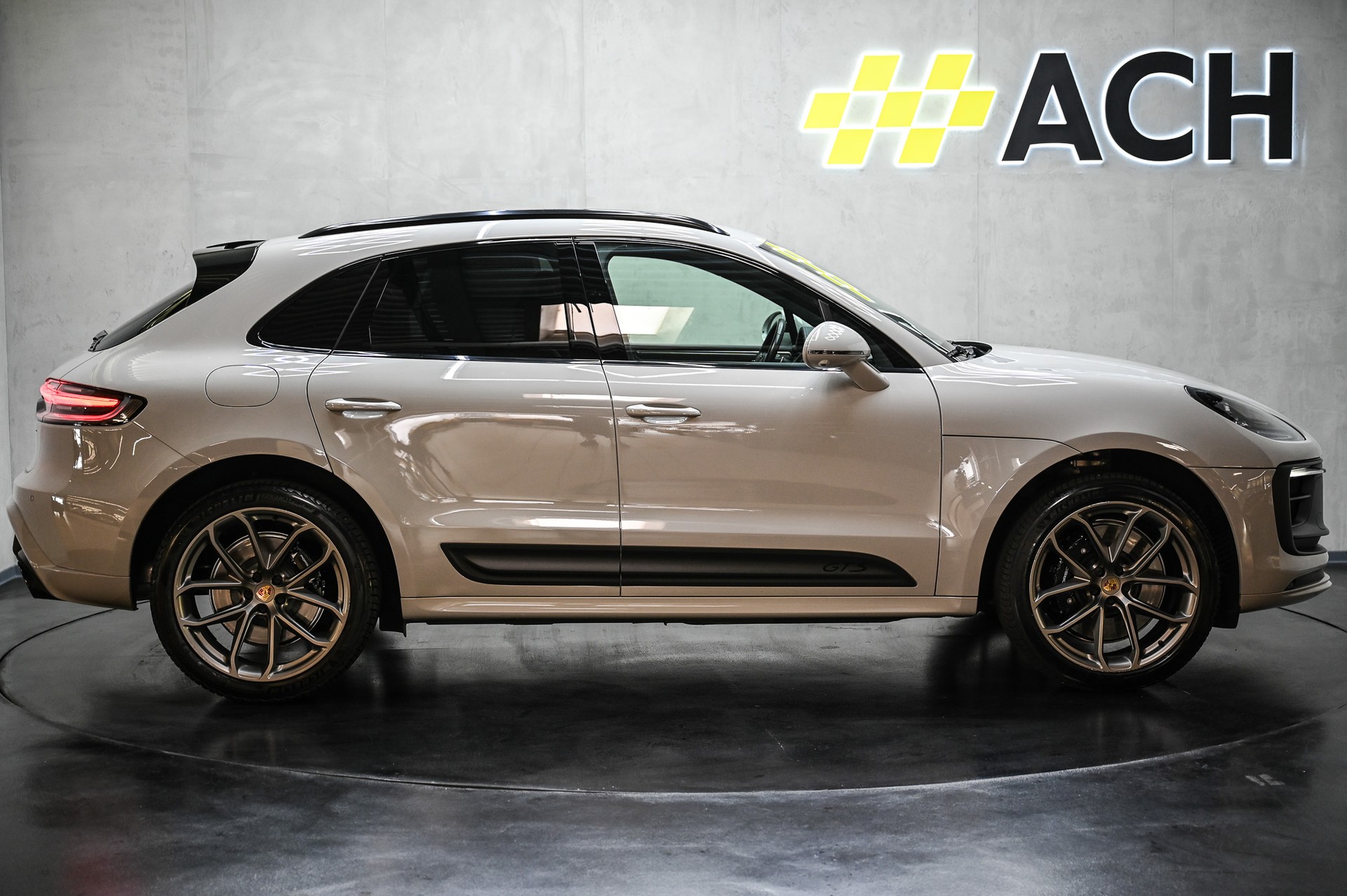 PORSCHE Macan 2.9 V6 GTS-image-10
