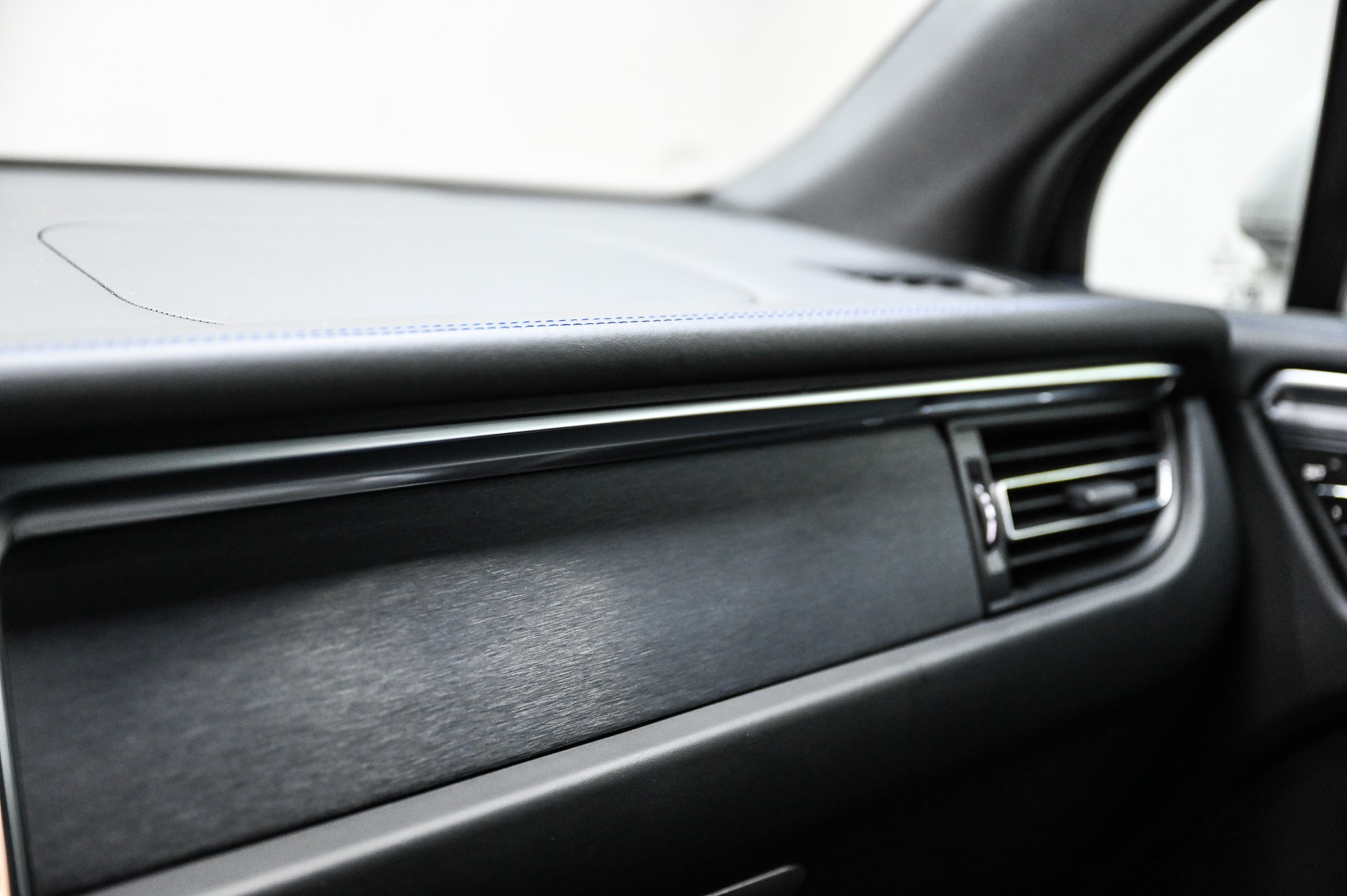 PORSCHE Macan 2.9 V6 GTS-image-23